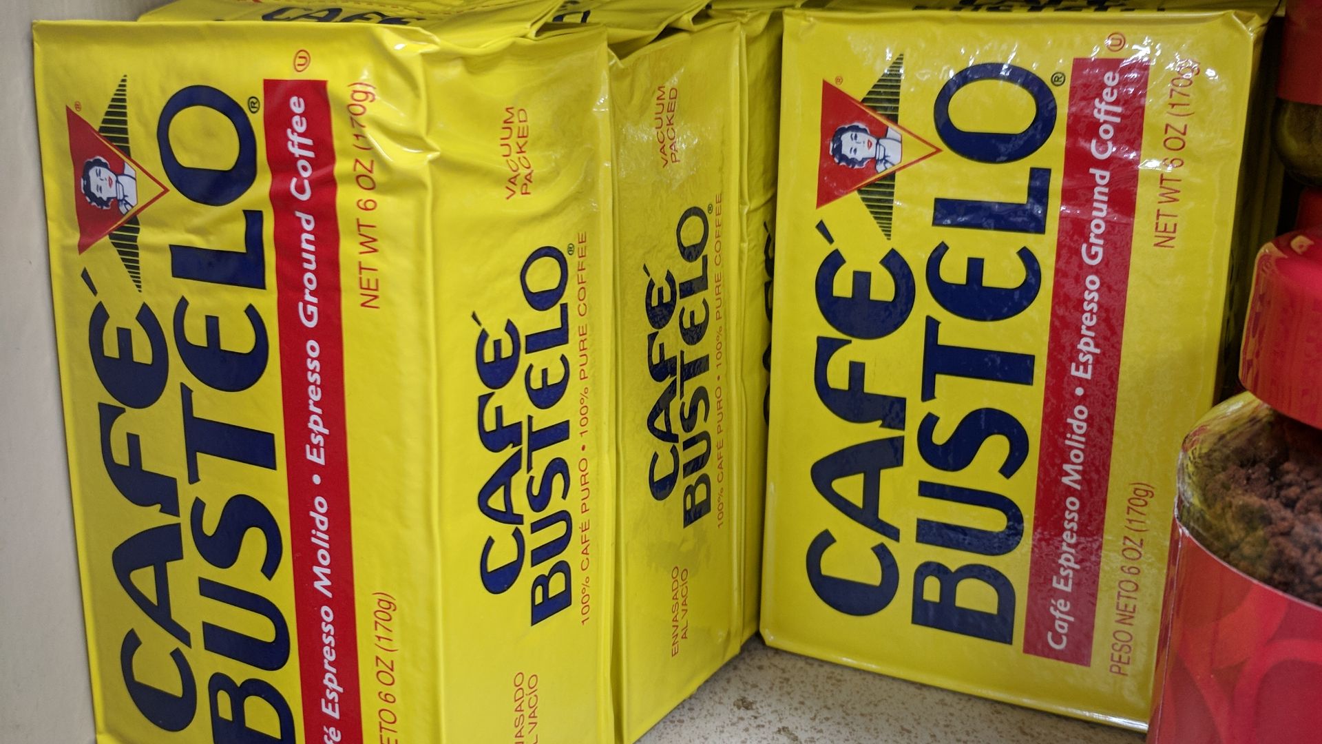 File:Shalom Kosher interior 29.jpg