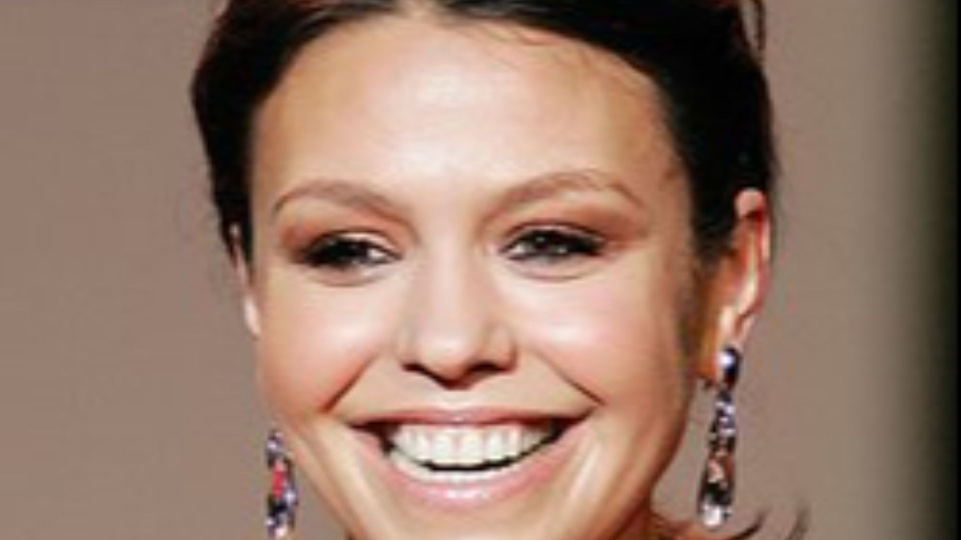 File:Rachael Ray, Red Dress Collection 2007 (cropped).jpg