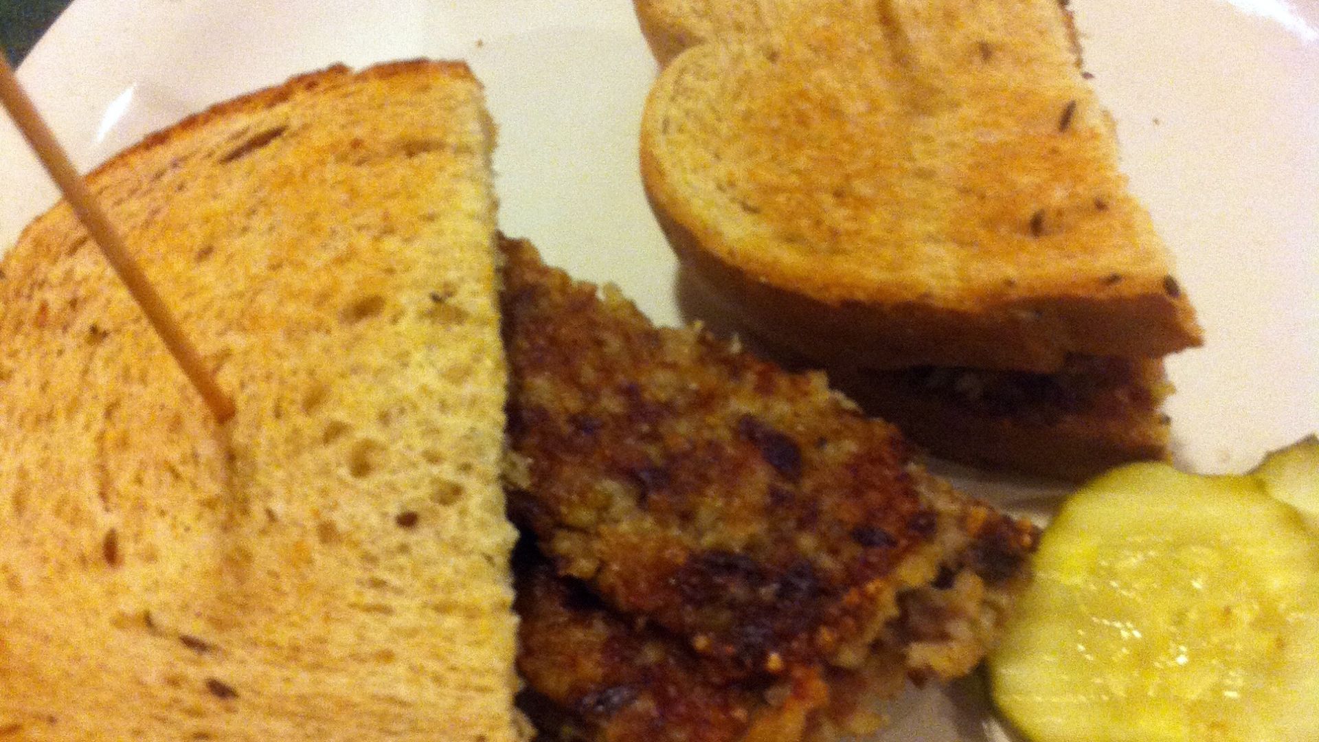 File:Goetta at Price Hill Chili - Cincinnati, Ohio.jpg
