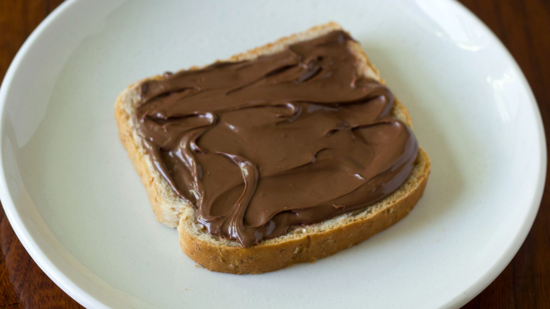 File:Nutella on toast (6278920981).jpg