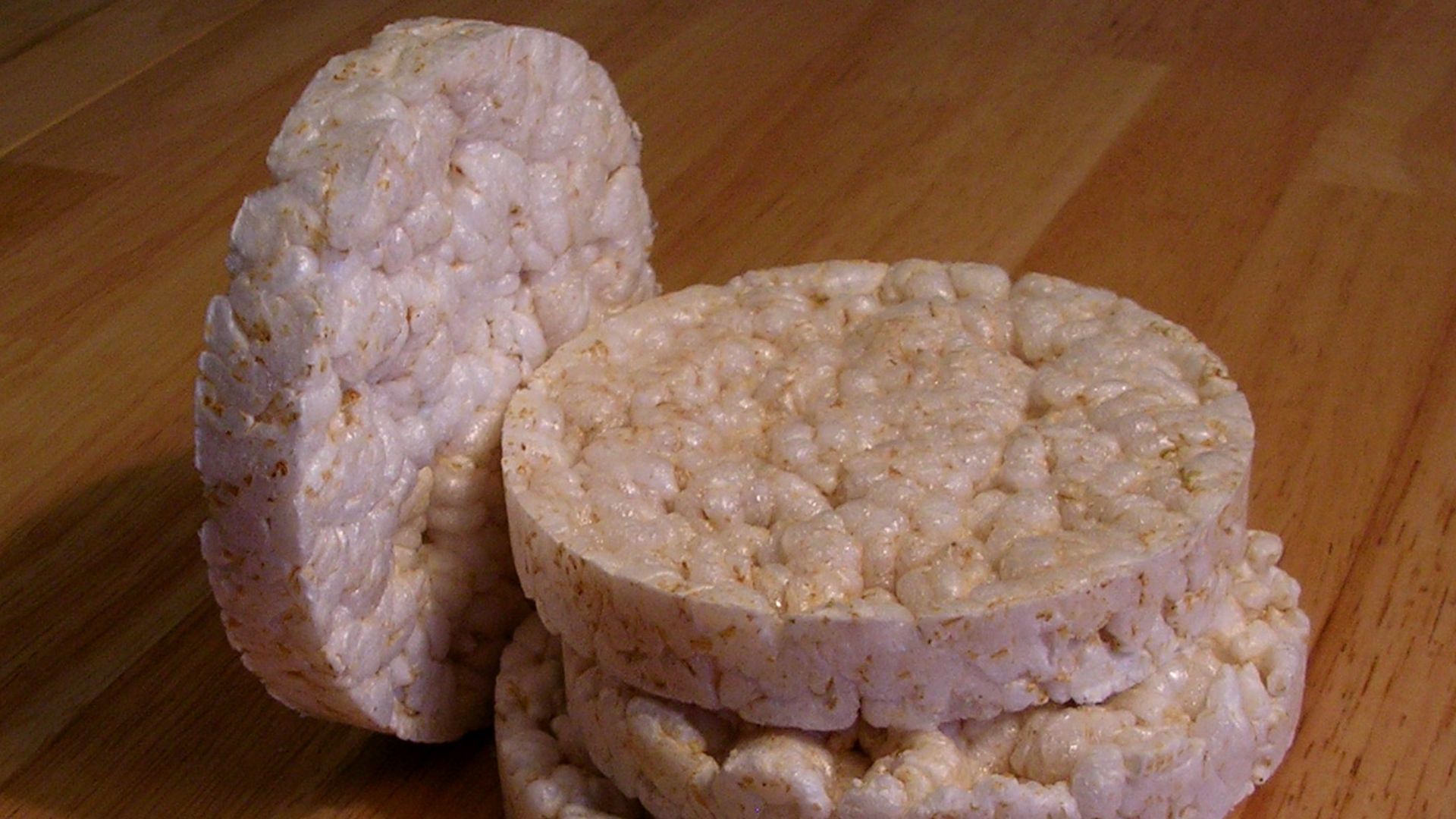 File:Puffed Rice Cakes.jpg