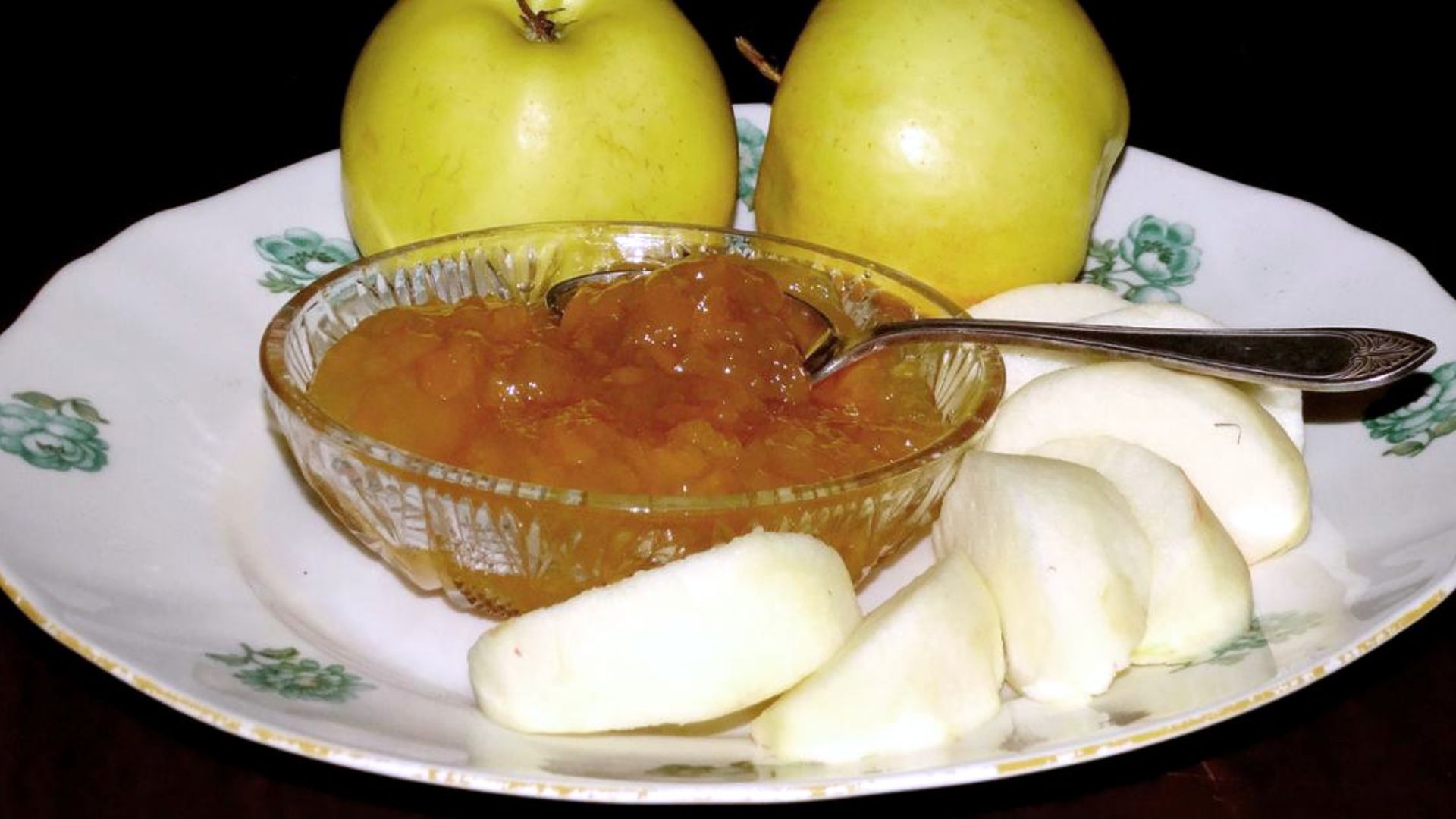 File:Powidla z papierowek z Kobylnik.jpg