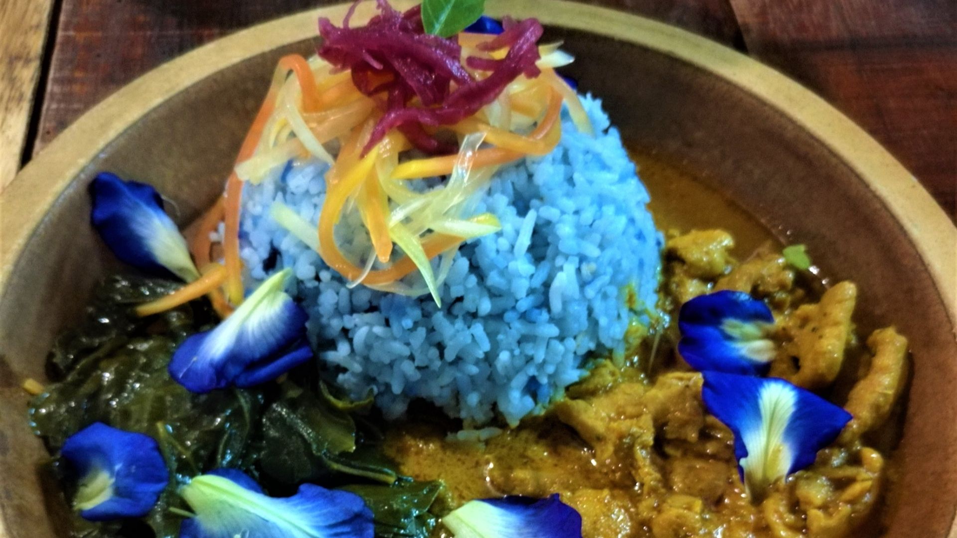 File:Nasi Kerabu J&K Restaurant.jpg