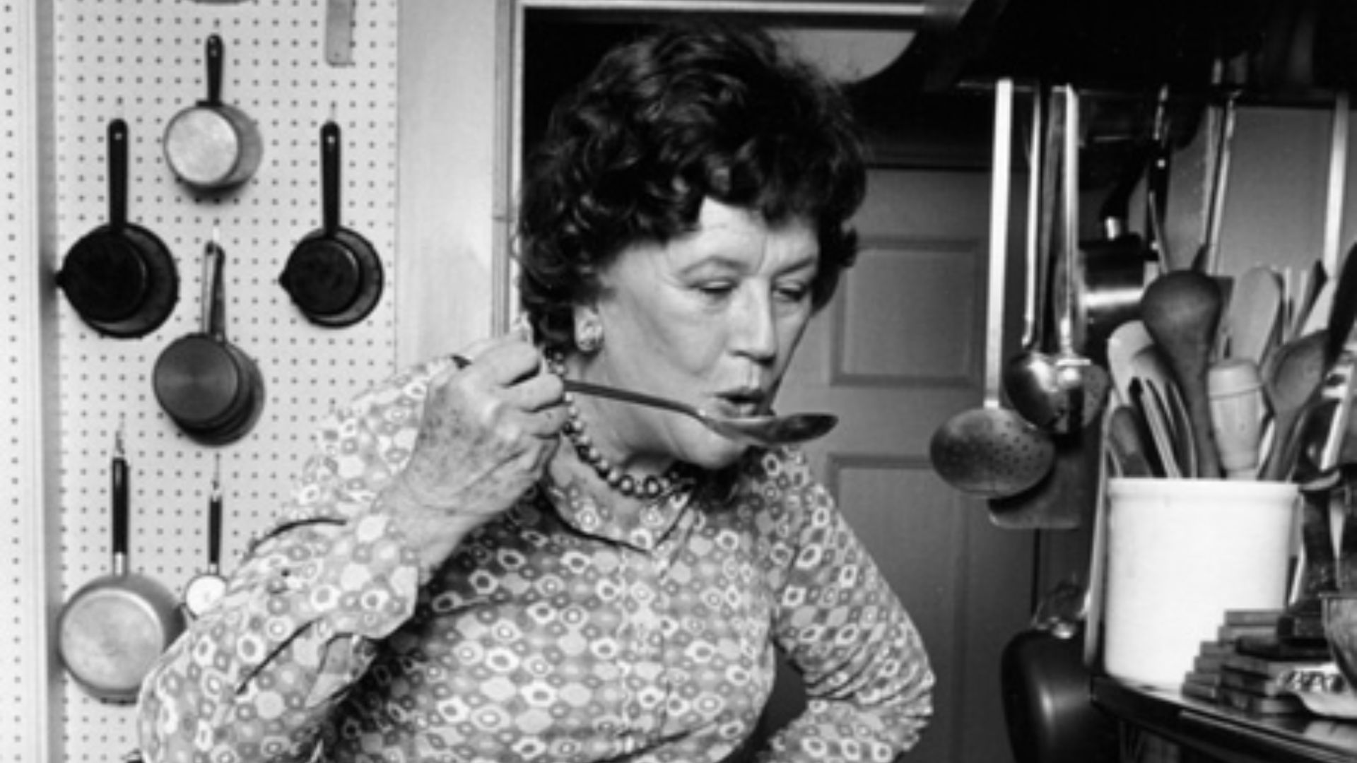 File:Julia Child portrait by ©Lynn Gilbert, 1978.jpg