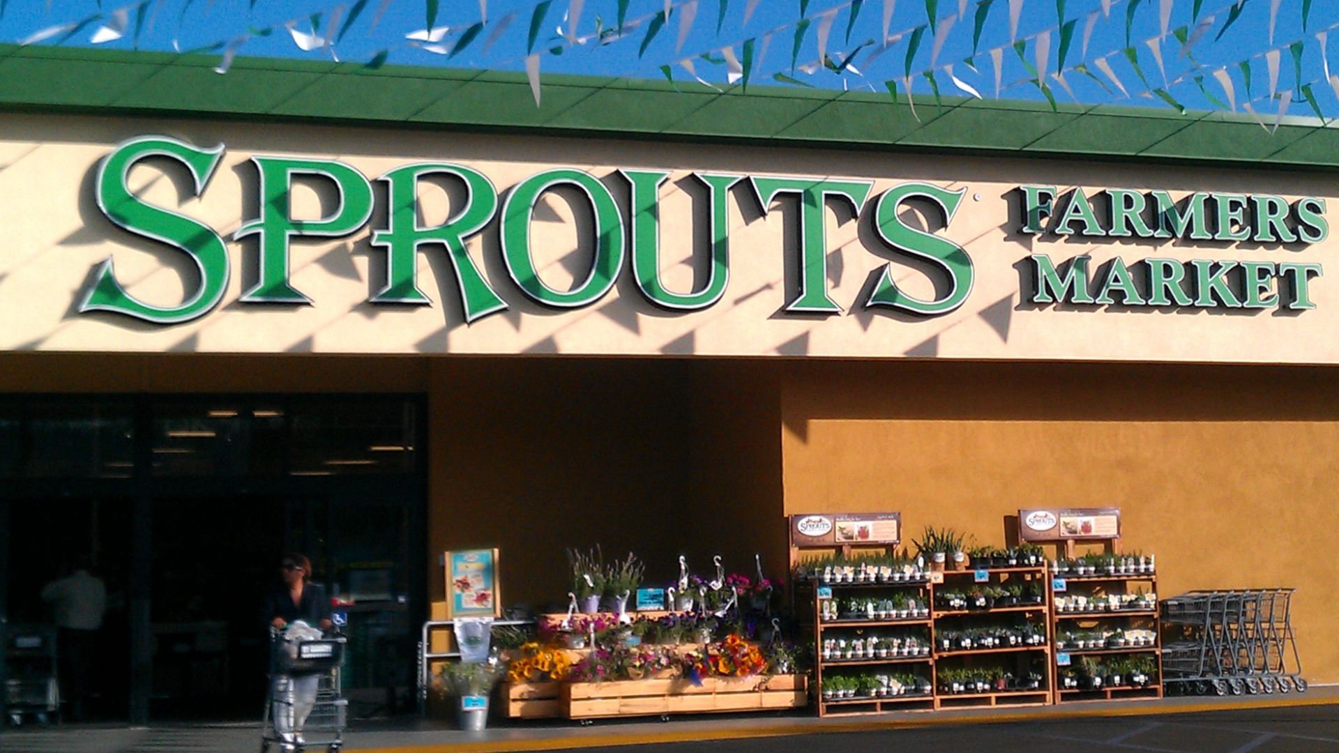 File:Sprouts Farmers Market, Westwood Blvd, Los Angeles, CA.jpg