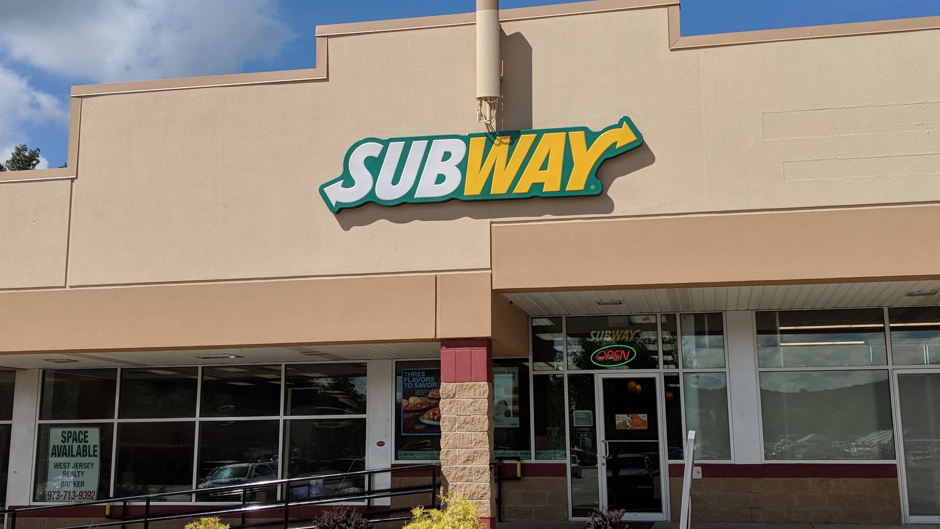 File:Subway in Stanhope, NJ.jpg