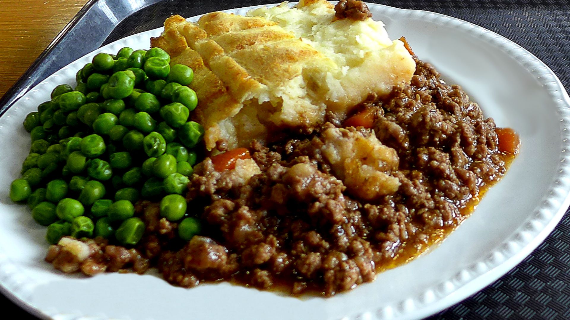 File:Homerton College - Shepherd's pie (cropped).jpg