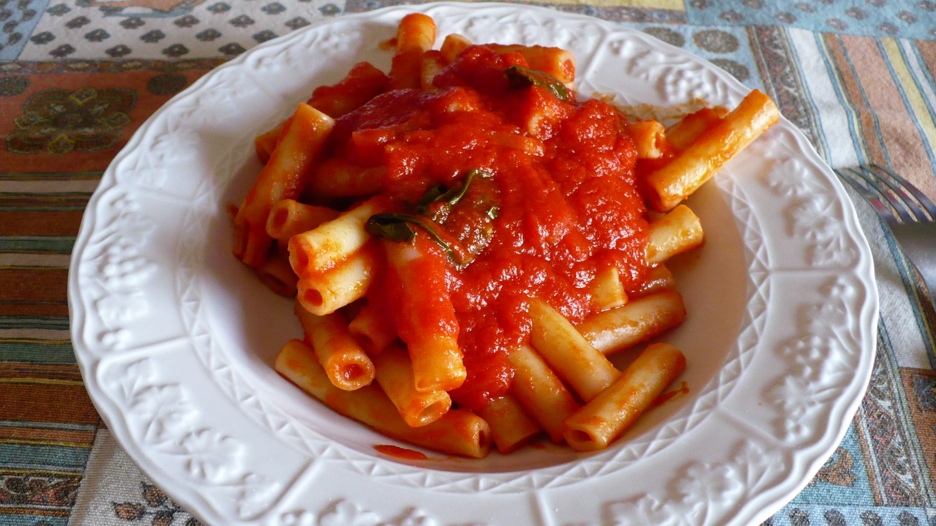 File:Pasta al pomodoro.JPG