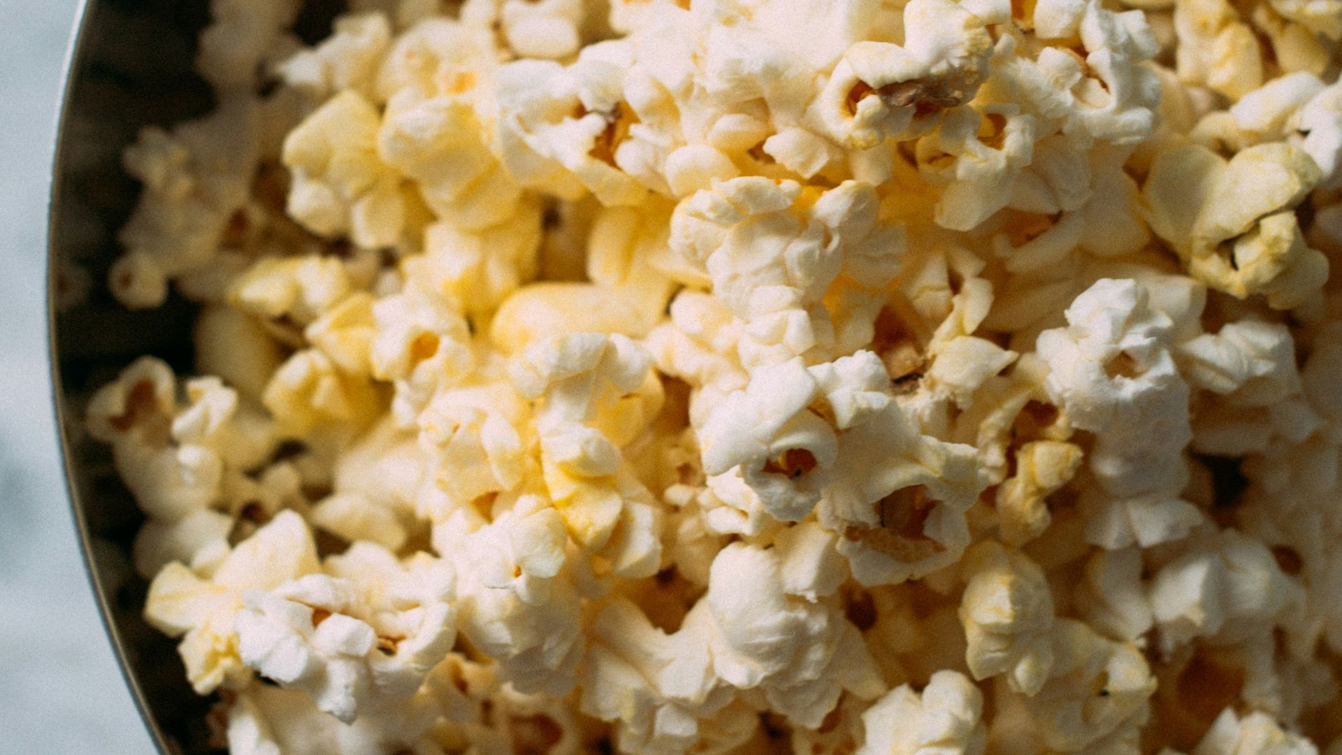 photo of popcorn kernels