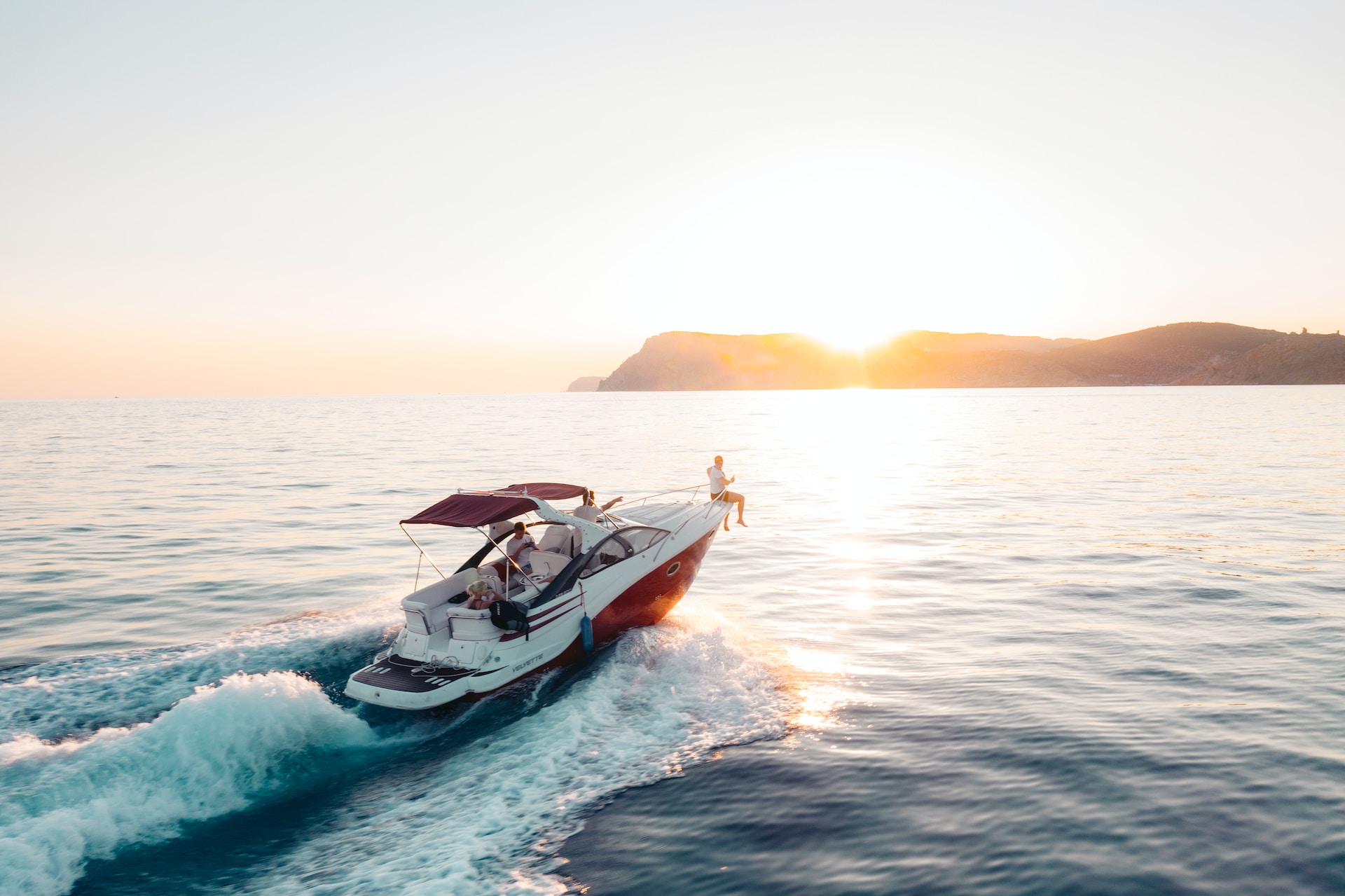 ivan-ragozin-o9oqaogplz0-unsplash-1.jpg