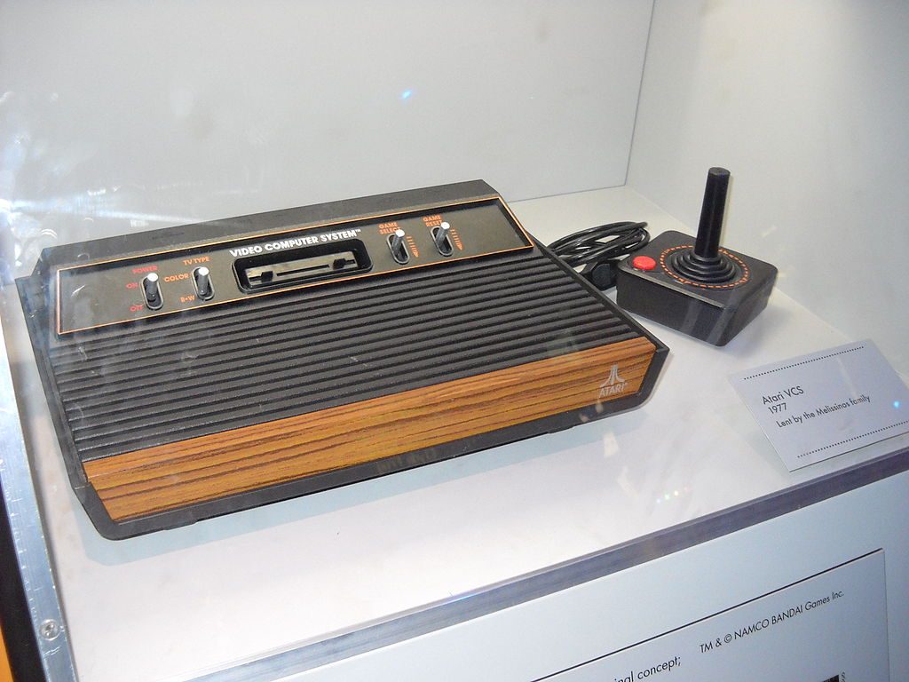1024Px-Atari Vcs, 1977 - The Art Of Video Games Expo @ Washington, D.c. (7092496999)