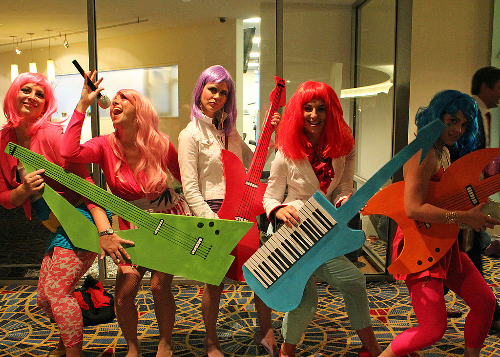 1024Px-Dragon Con 2014 - Jem And The Holograms (15448489657)