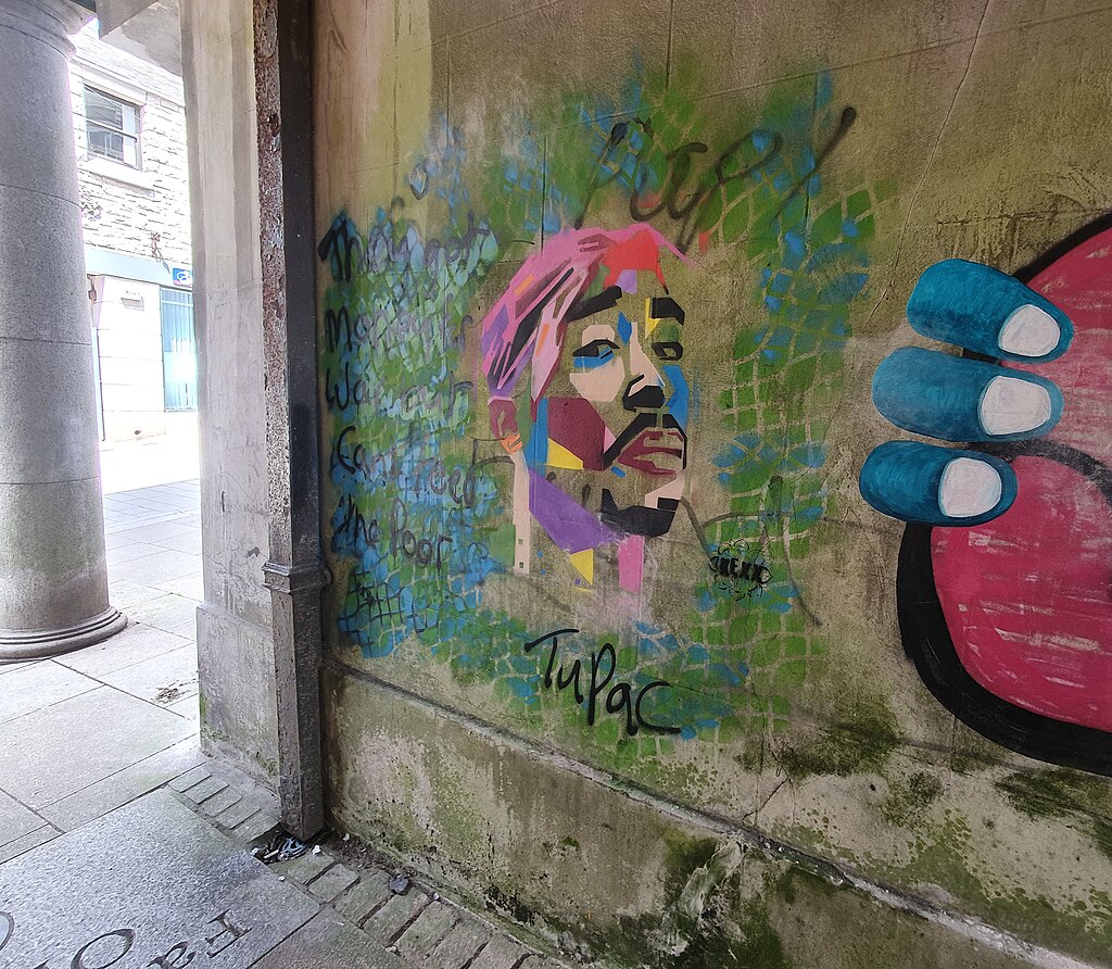 Tupac Graffiti By Kexx, Fairmeadow Opeway, Redruth, Cornwall - Jul;Y 2022