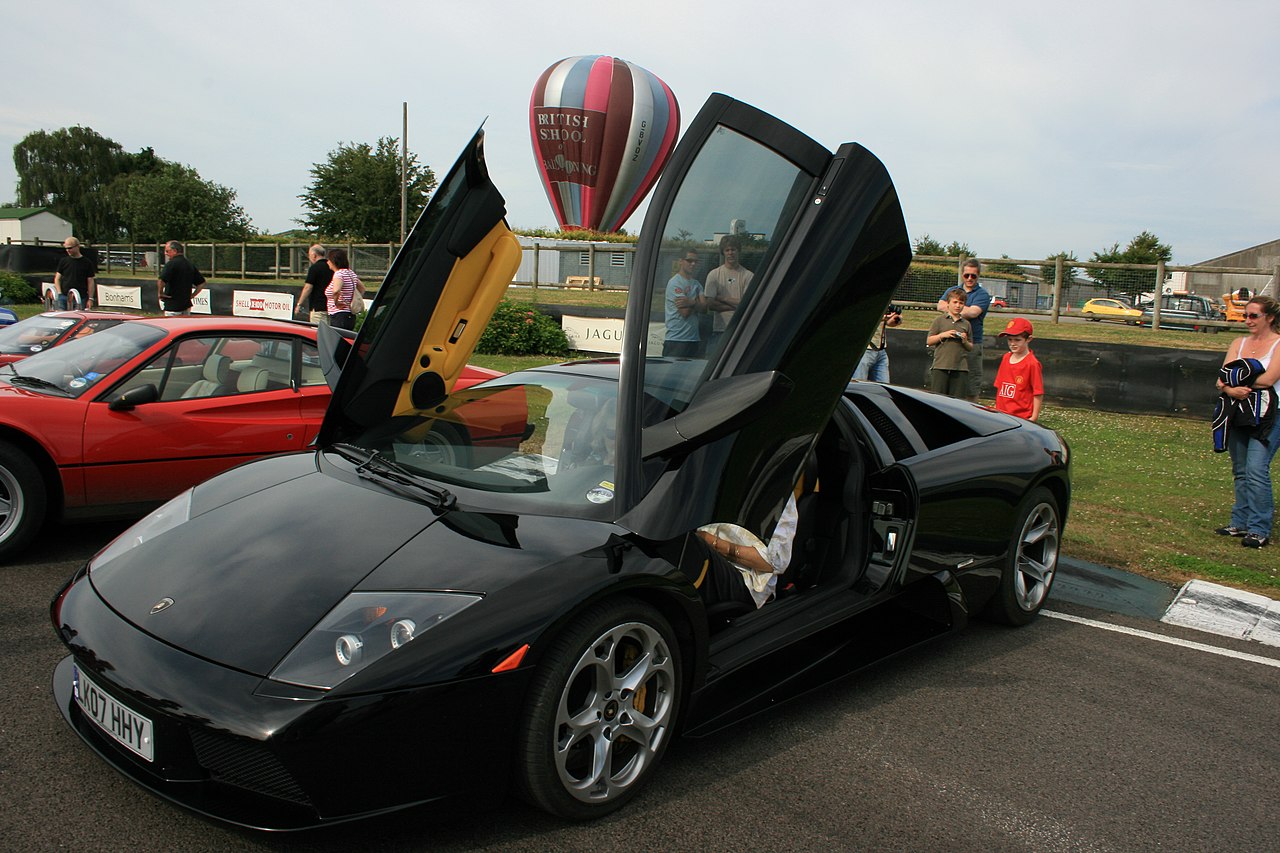 Scissor Doors On Lambo - Flickr - Supermac1961