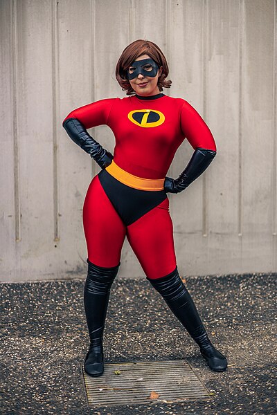 Supanova 2022 Cosplay The Incredibles Elastigirl 2