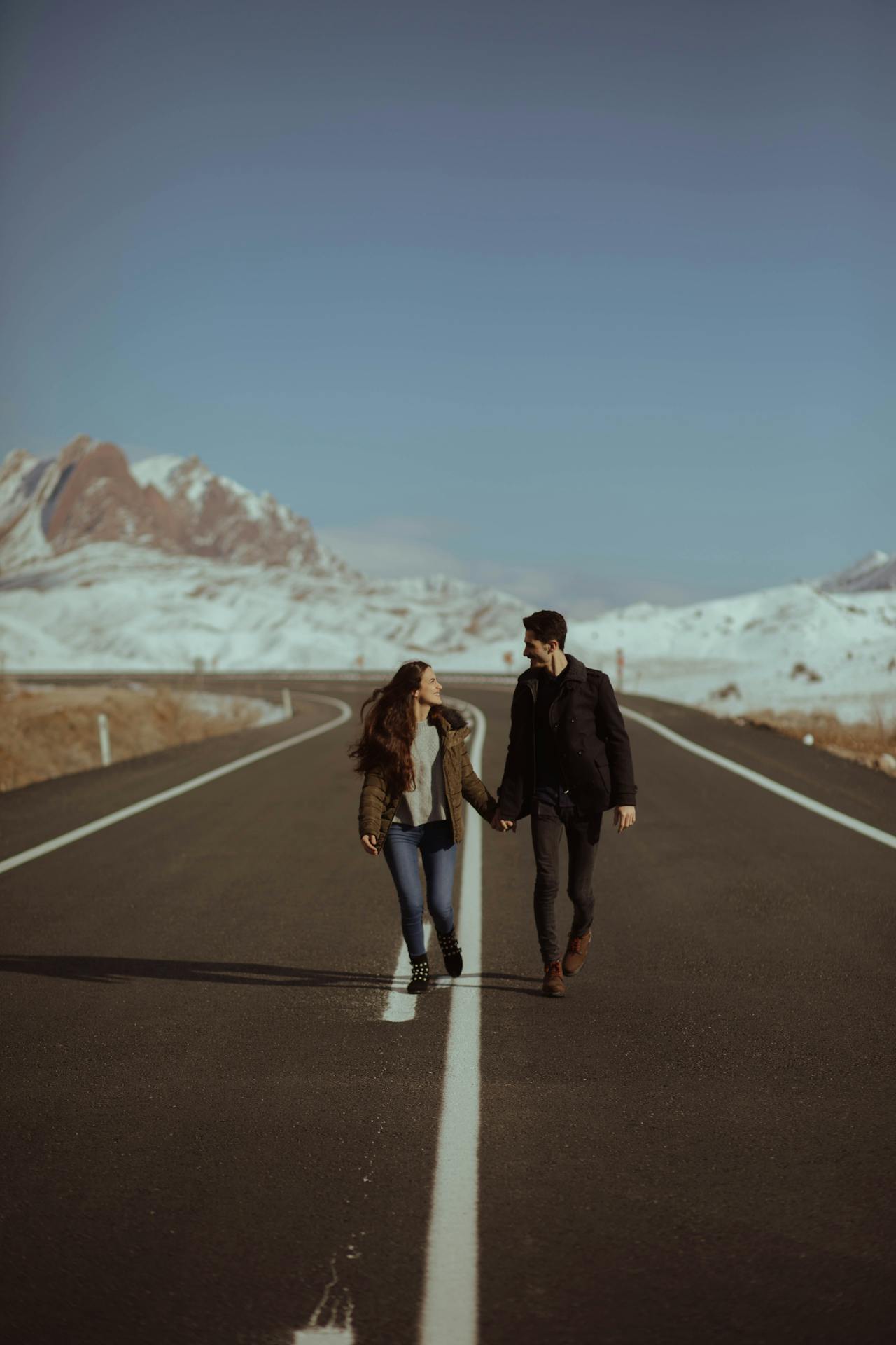 Pexels-Adilgkkya-2739305