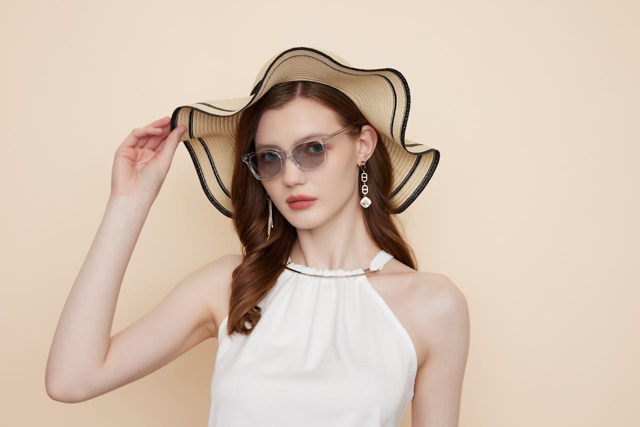 Pexels-Glassesshop-Gs-1317359316-28953734