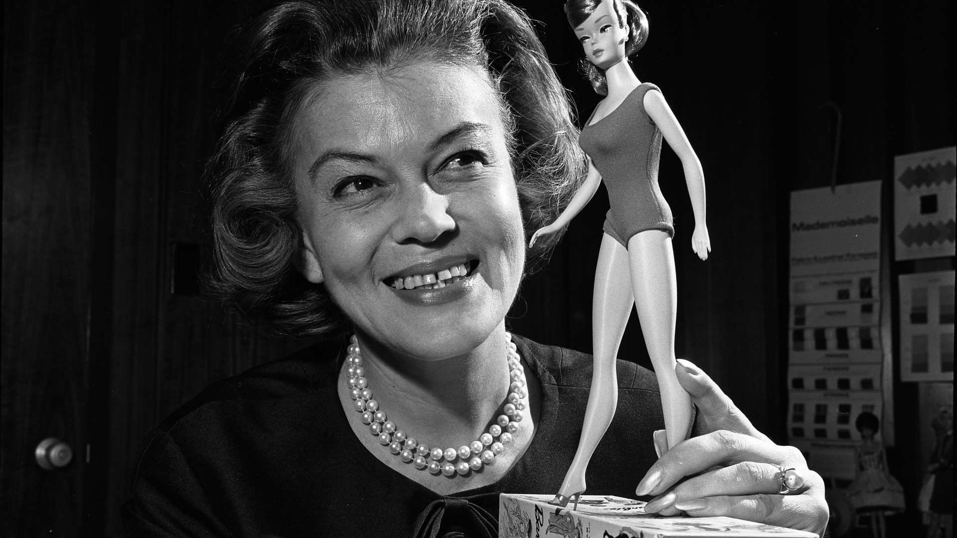 File:Charlotte Johnson with 1965 Barbie doll.jpg