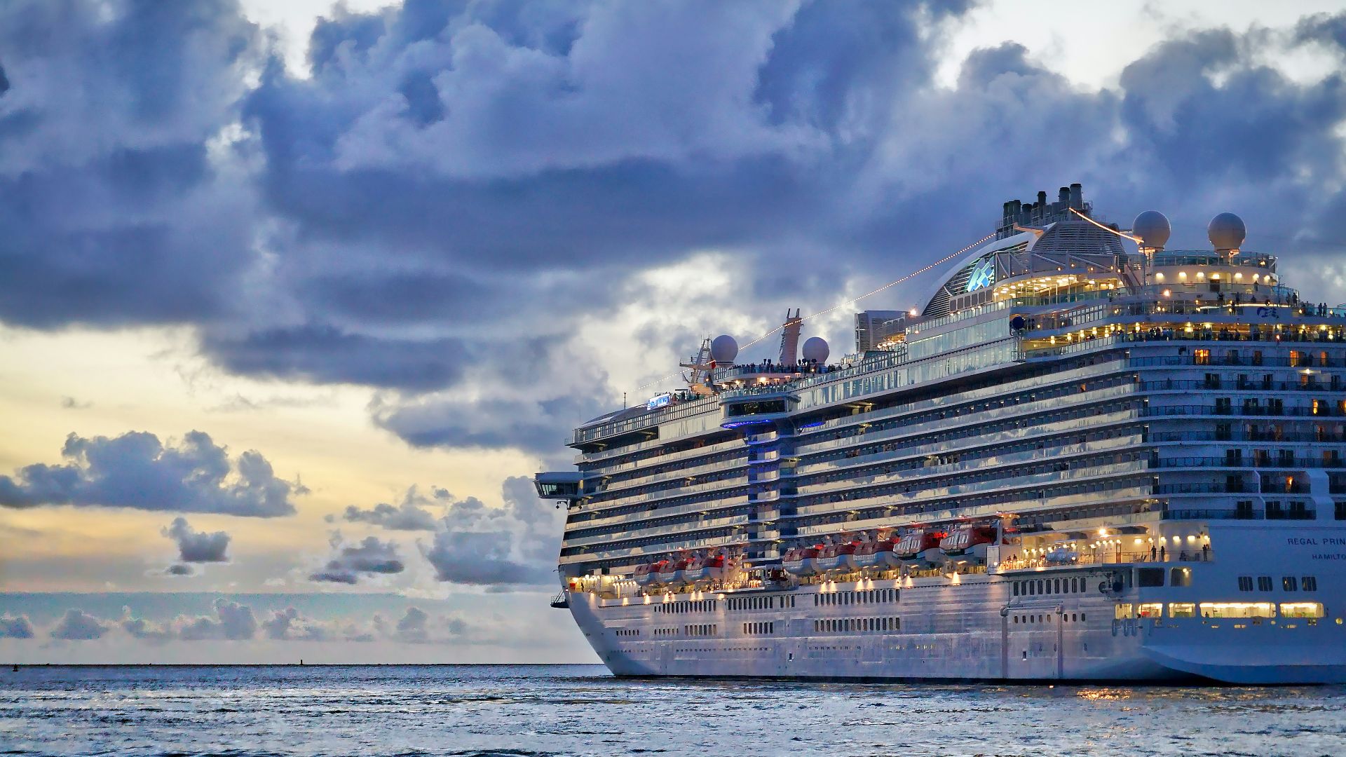 cruise ship