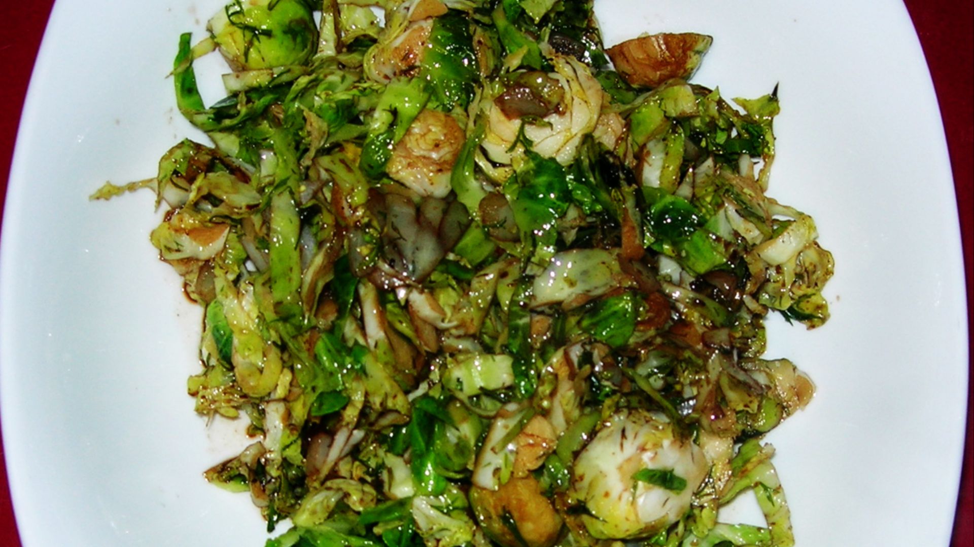 File:Brussels Sprouts Salad with Balsamic Onion Vinaigrette (8309191873).jpg