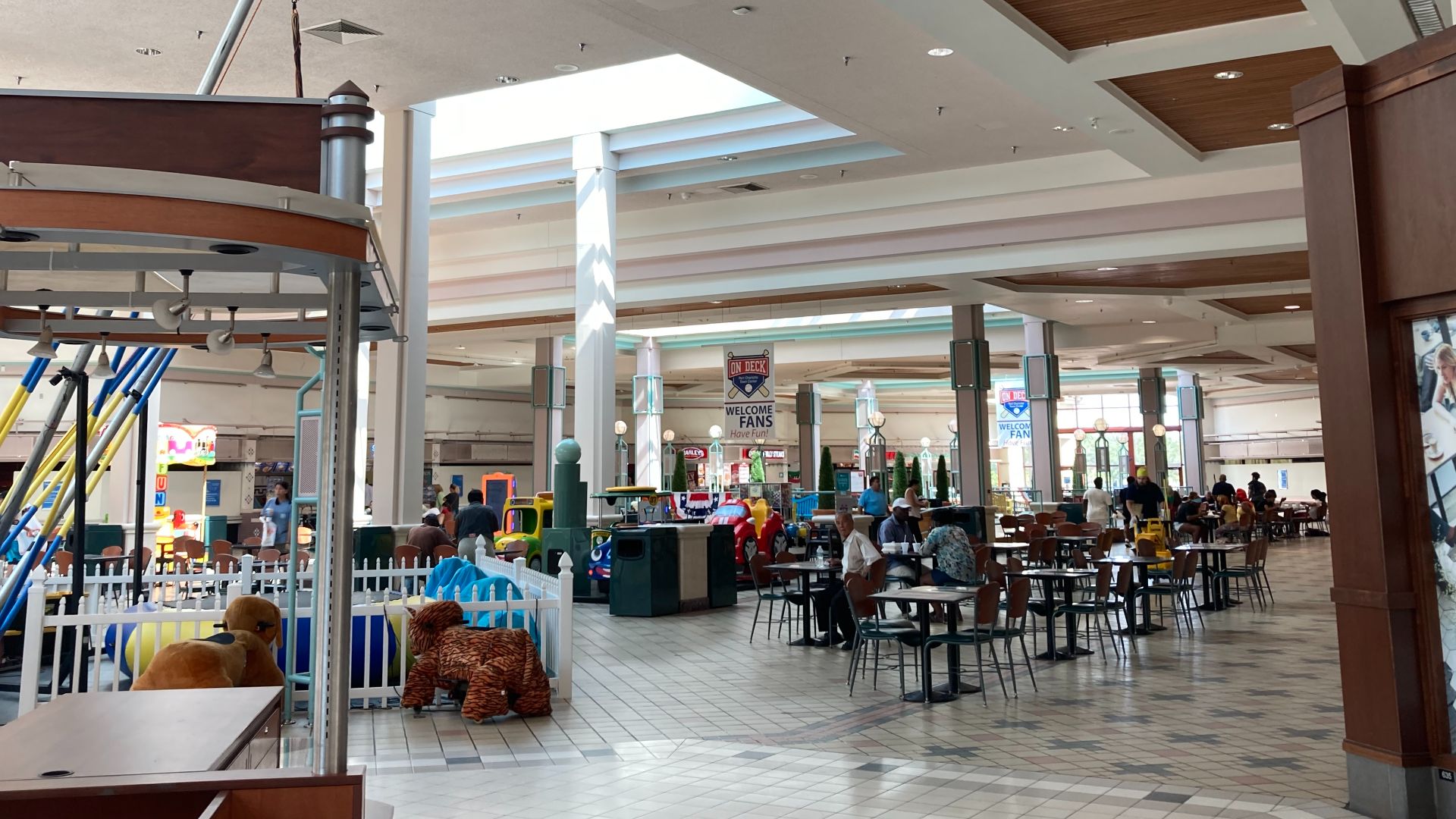 File:Port Charlotte Town Center Mall 4.jpg