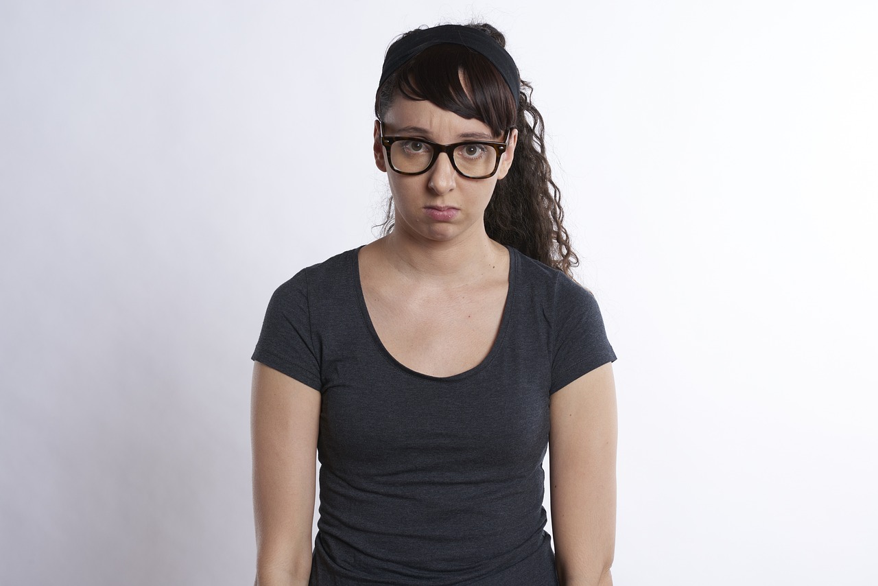Woman-3355957 1280
