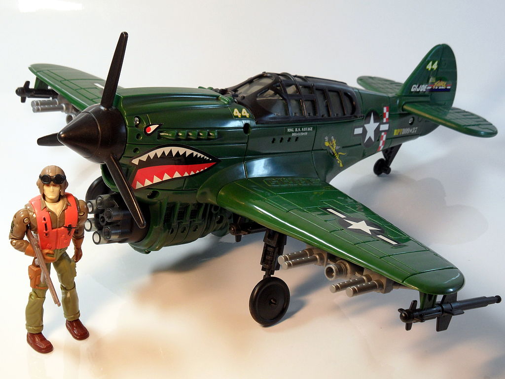 1024Px-Sgt. Savage And His P-40 Warhawk