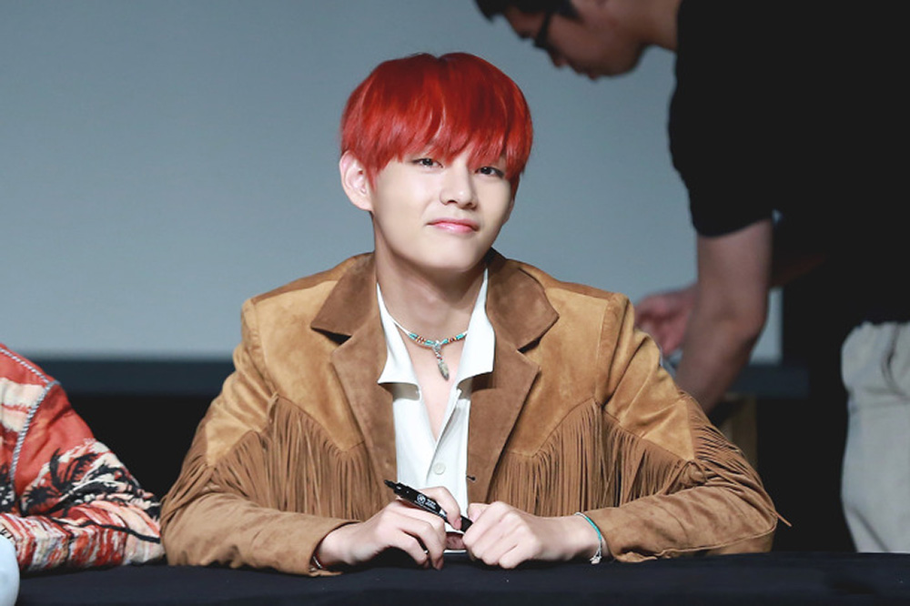 V (Kim Tae-Hyung) At A Fanmeet In May 2016 01