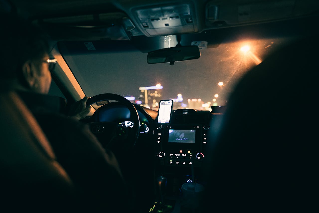 Pexels-Introspectivedsgn-18441117