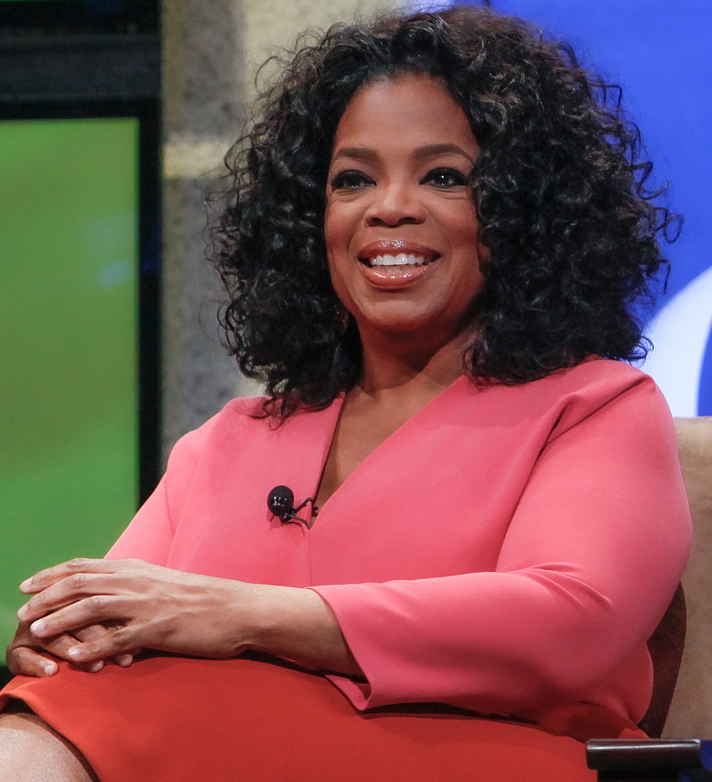1024Px-2011 Oprah At The Cable Show (29902986311) (2)
