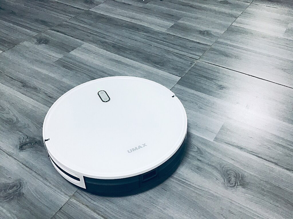 1024Px-Umax U-Smart Robot Vacuum (50757397567)