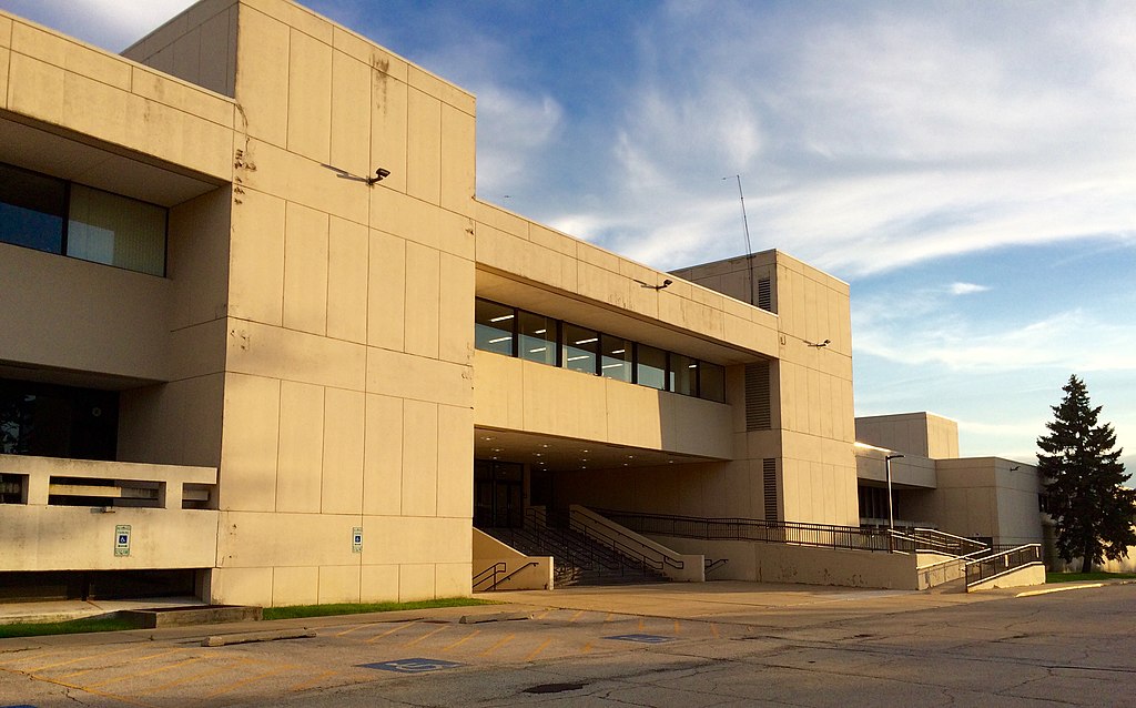 1024Px-Shermer High School - The Breakfast Club