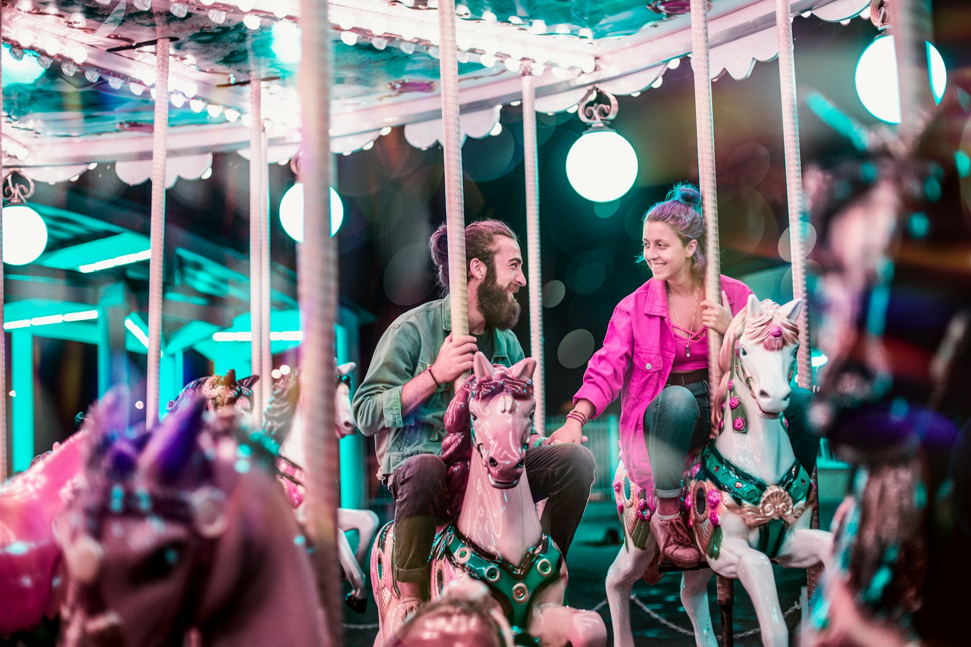 Sept-Commercial-Enrusdzbzbc-Unsplash