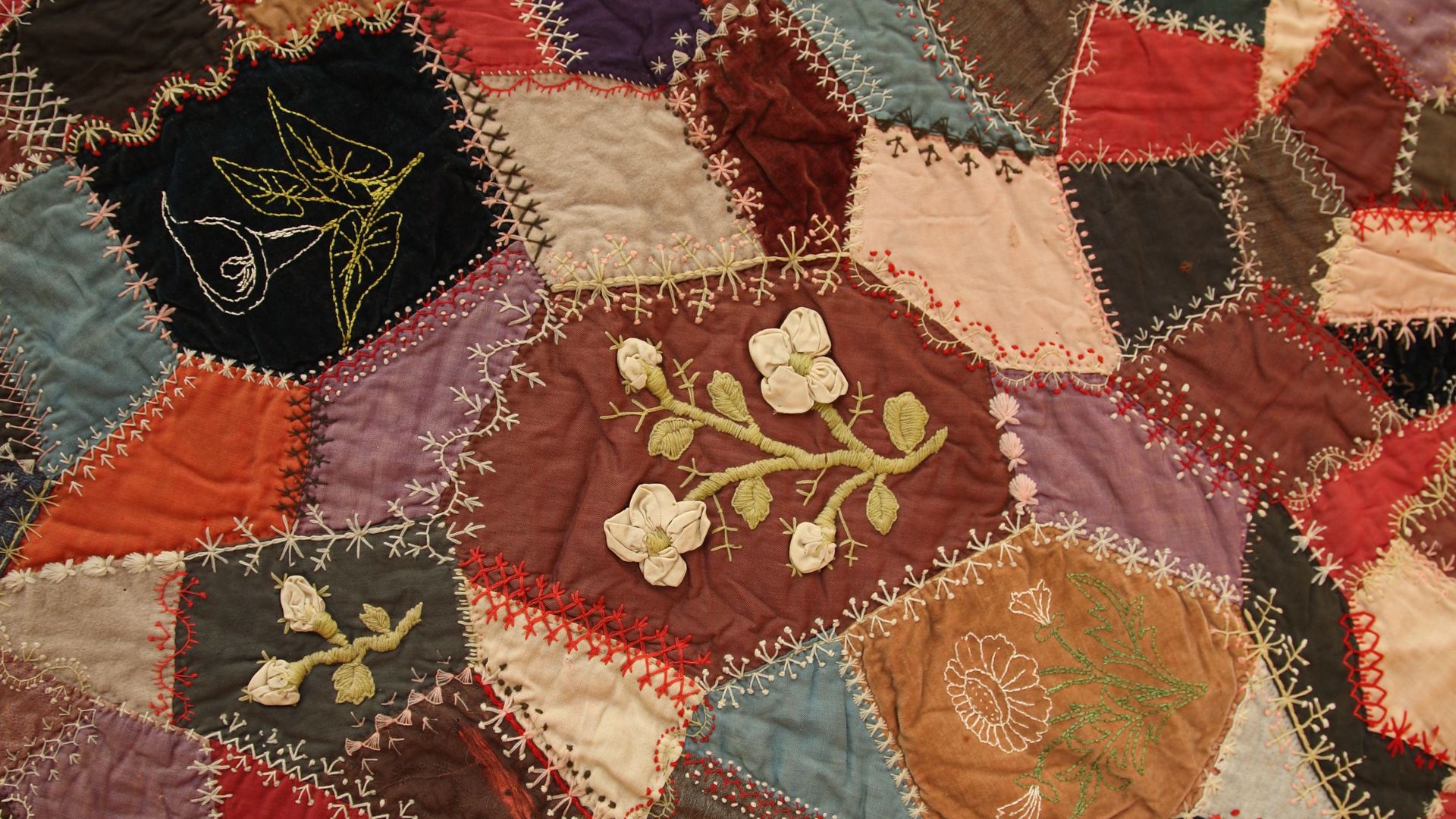 File:Crazy quilt - DPLA - 7bea659942383fbec9c8830e09f8030b (page 3).jpg