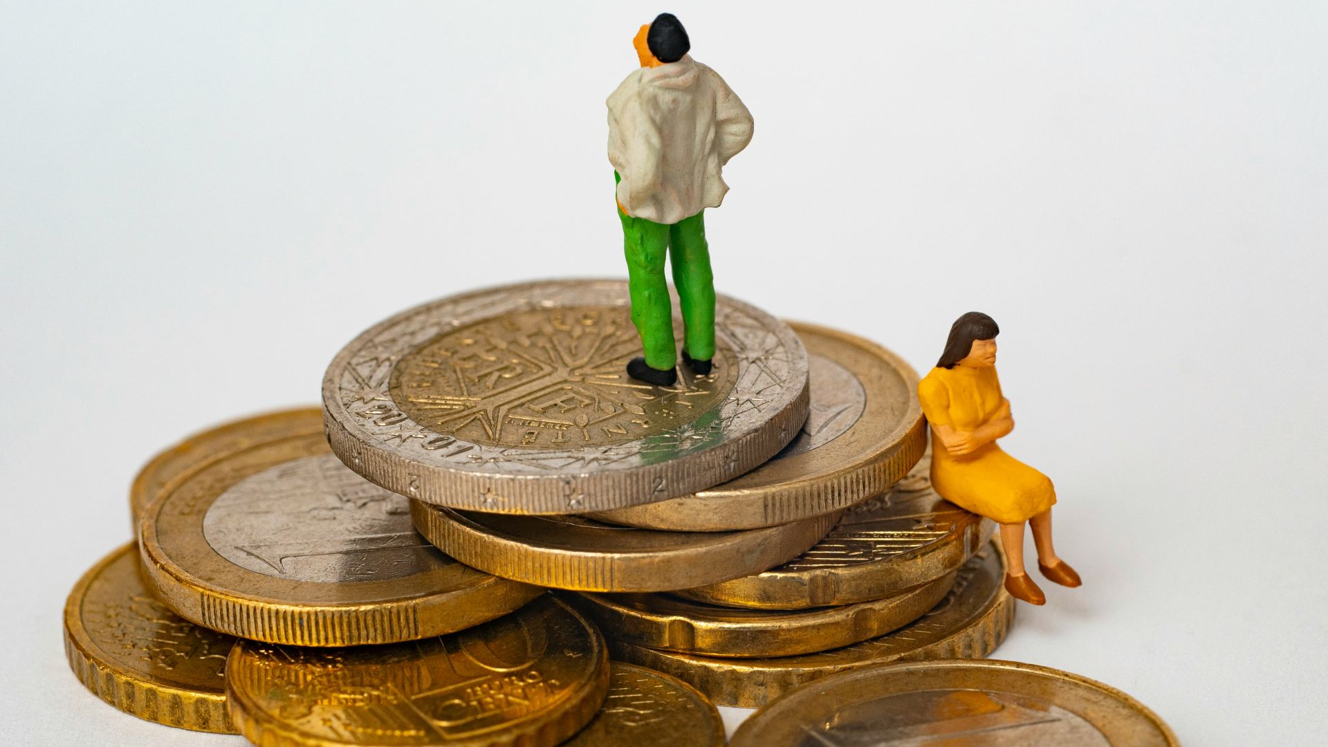 green and white ceramic figurine