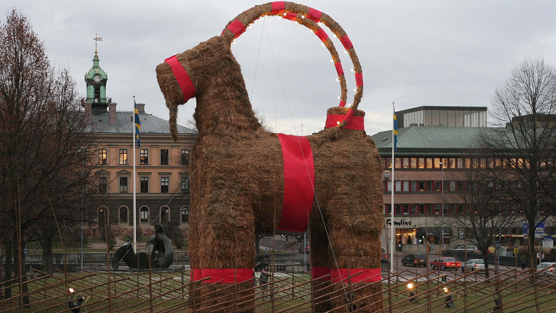 File:Gavle christmas goat 2006.jpg