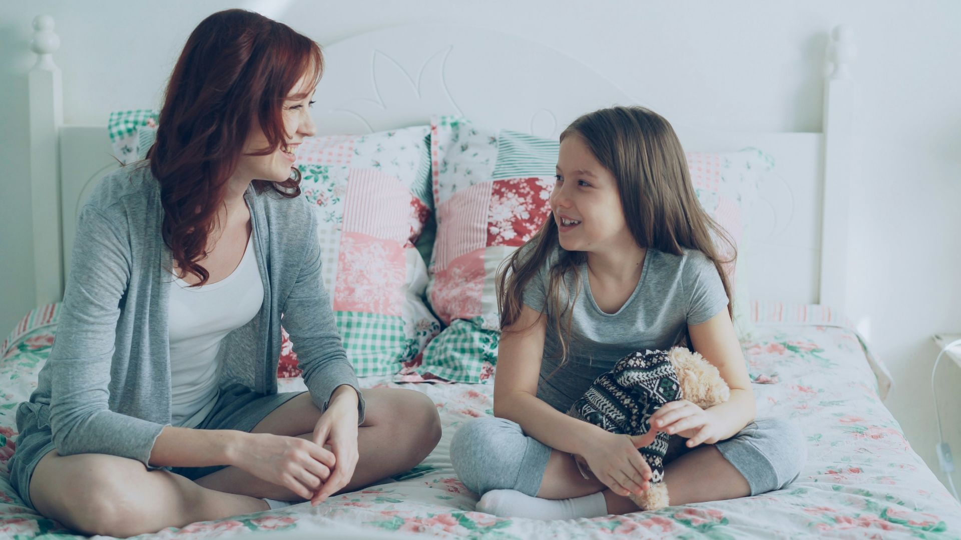 Mother and daughter are having a conversation.