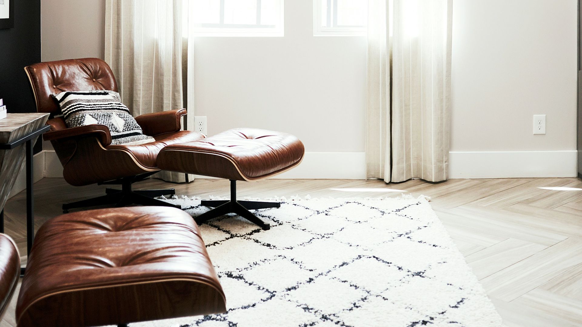 round white and black pendant lamp