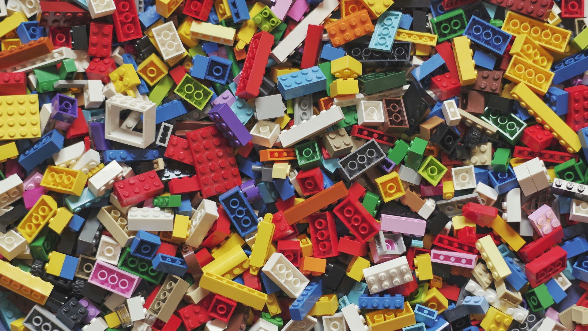 yellow red blue and green lego blocks