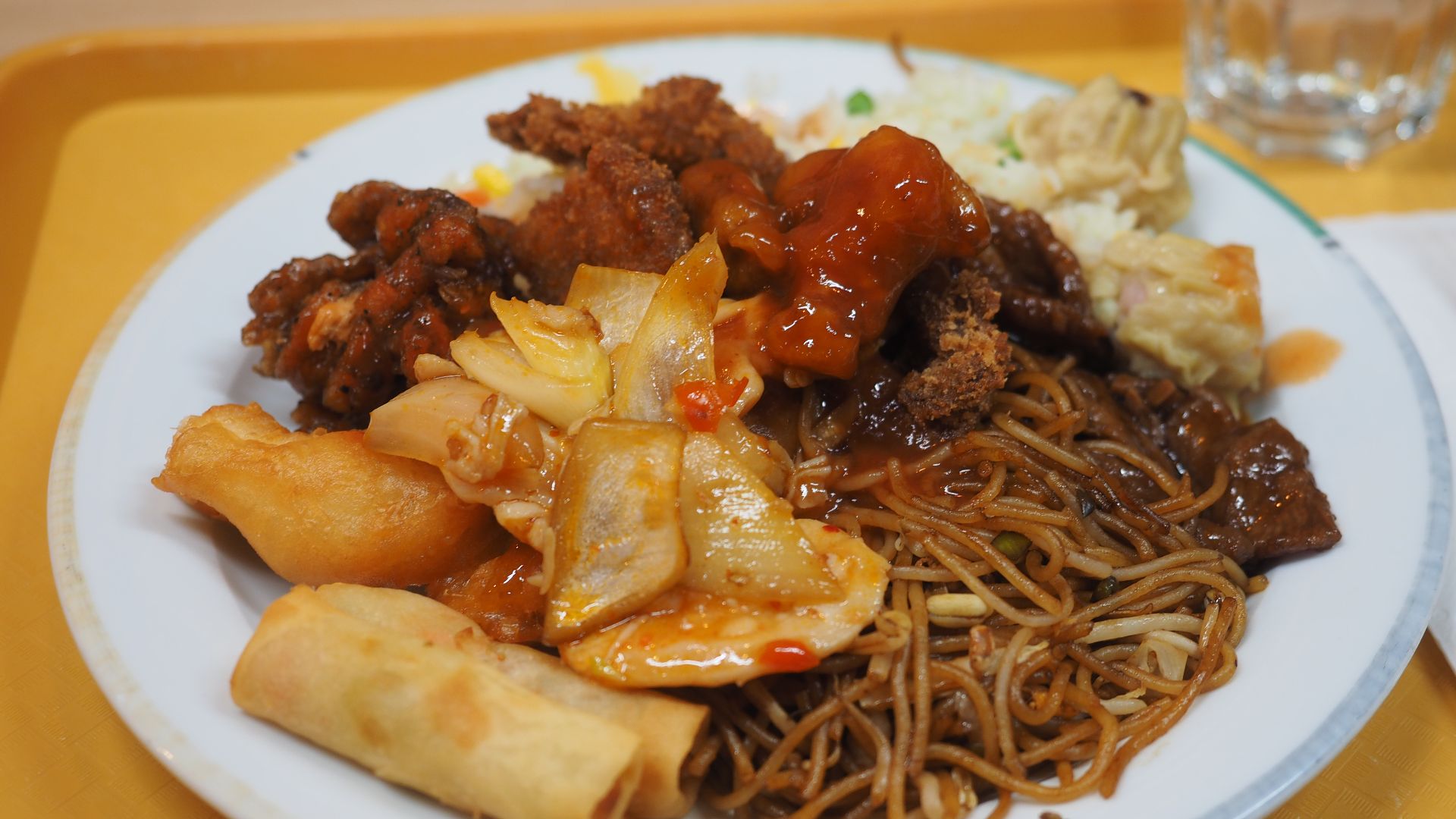 File:Asian buffet lunch at restaurant Wok Wok.jpg