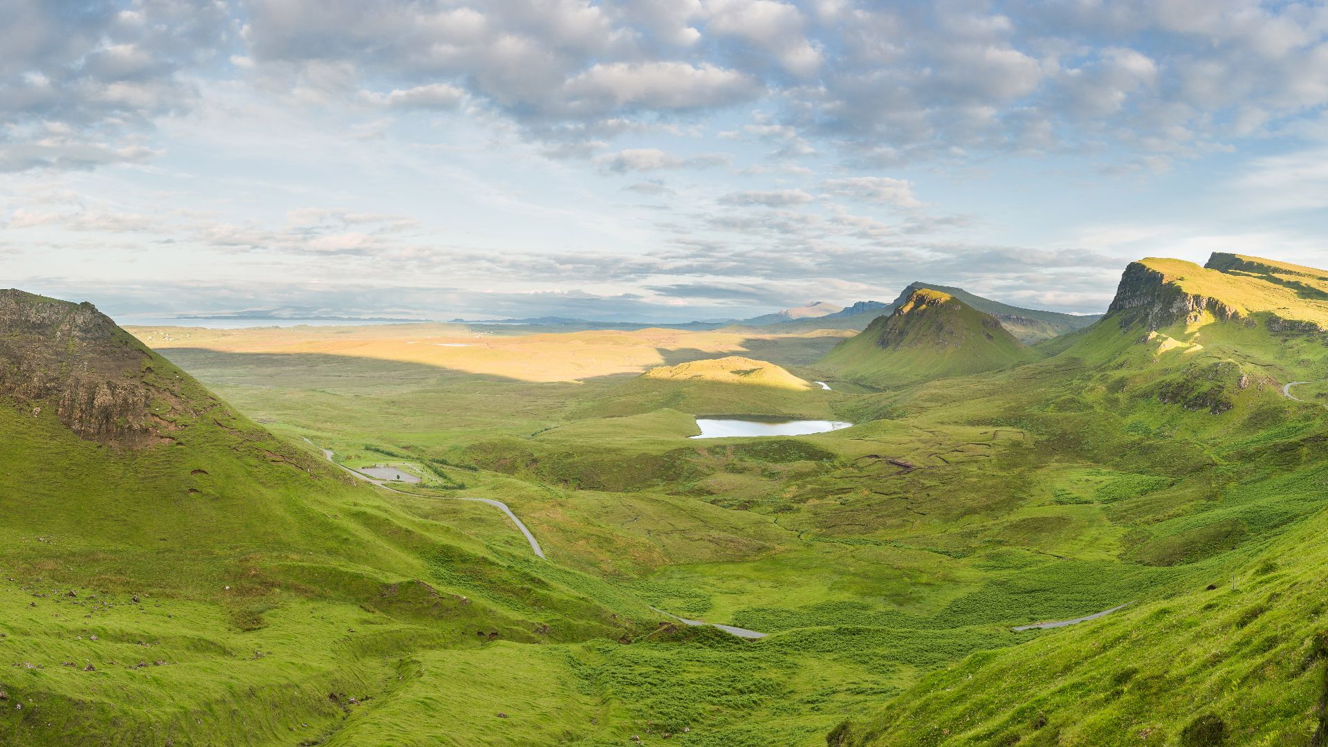 File:Quiraing, Isle of Skye, Scotland - Diliff.jpg