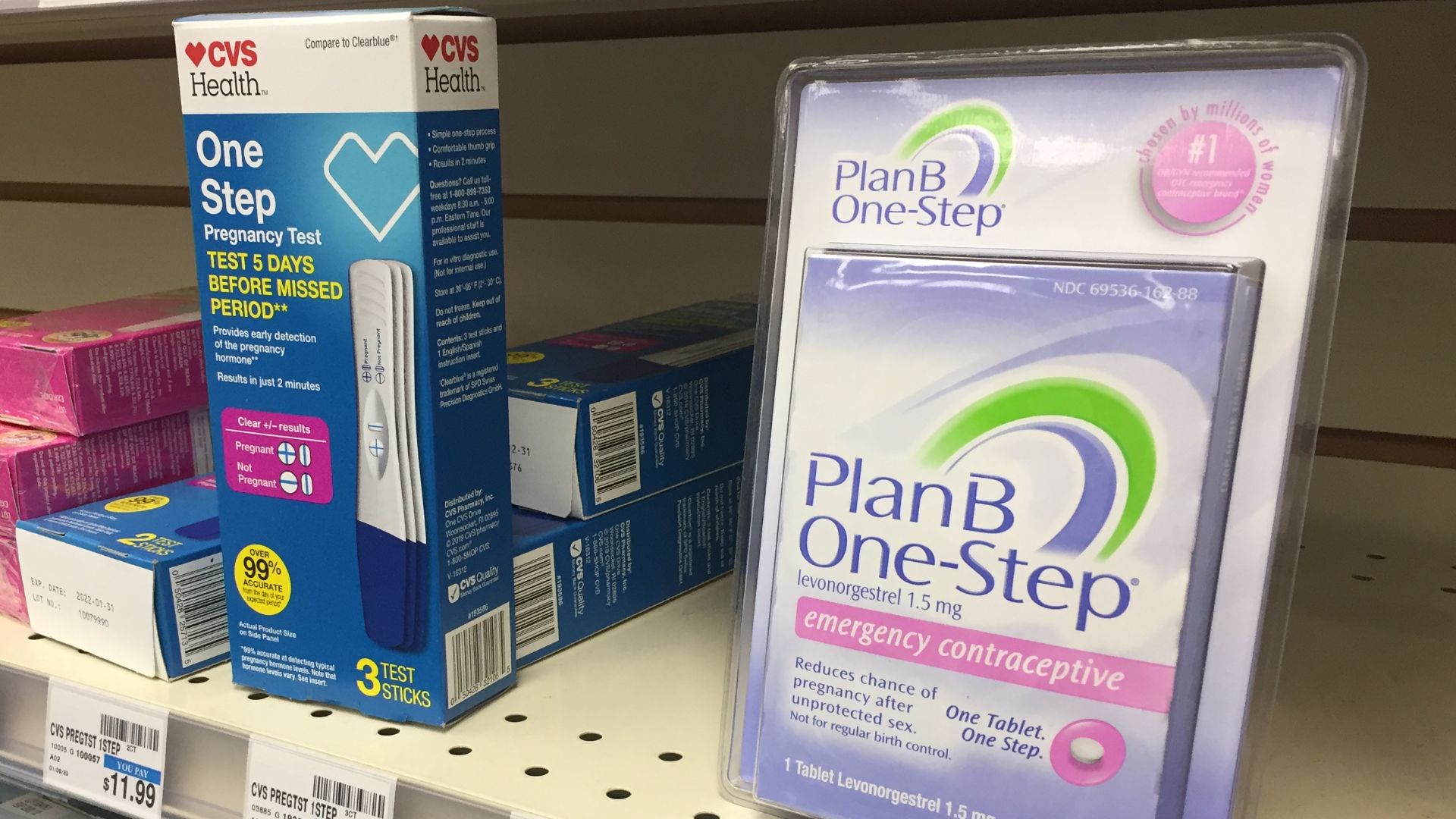 File:Plan B contraceptive birth control pill on pharmacy shelves 10 57 38 101000.jpeg