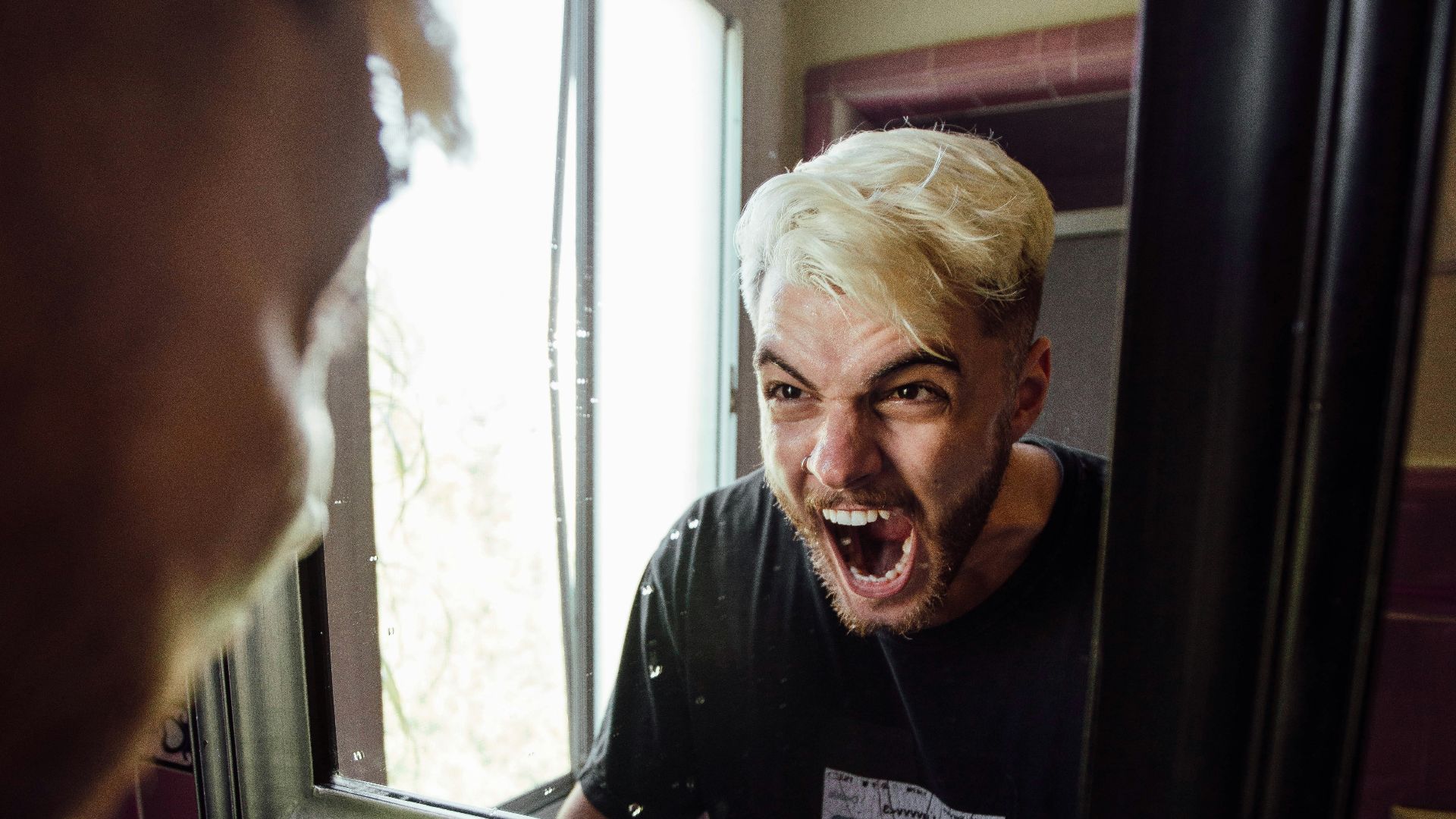 man in black crew neck shirt