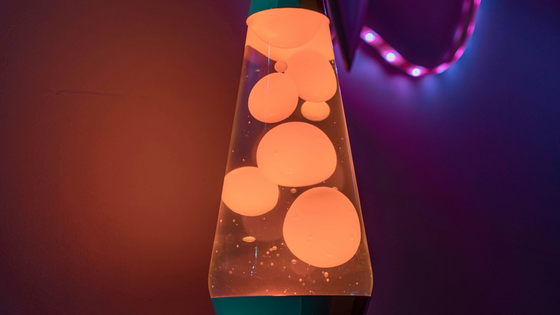 a lamp that is sitting on a table