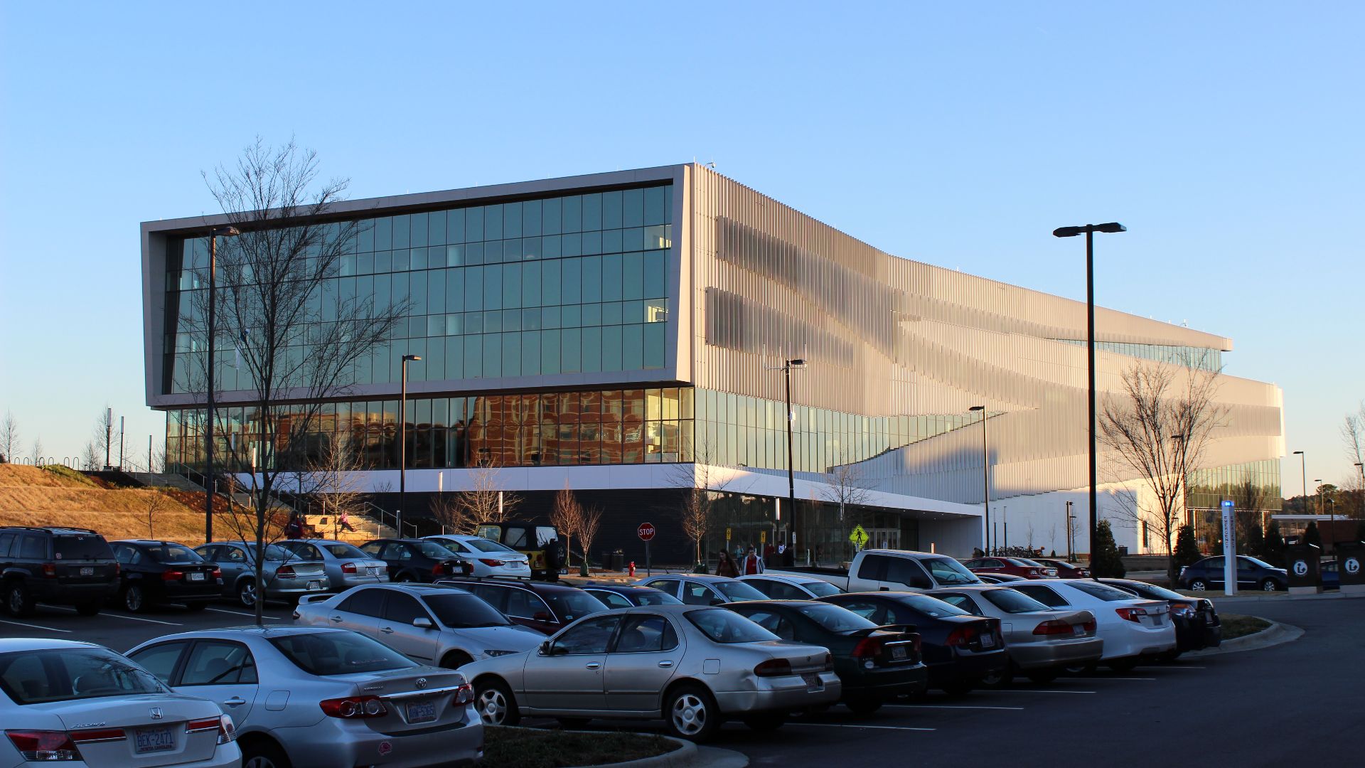 File:Hunt Library Exterior 1.JPG