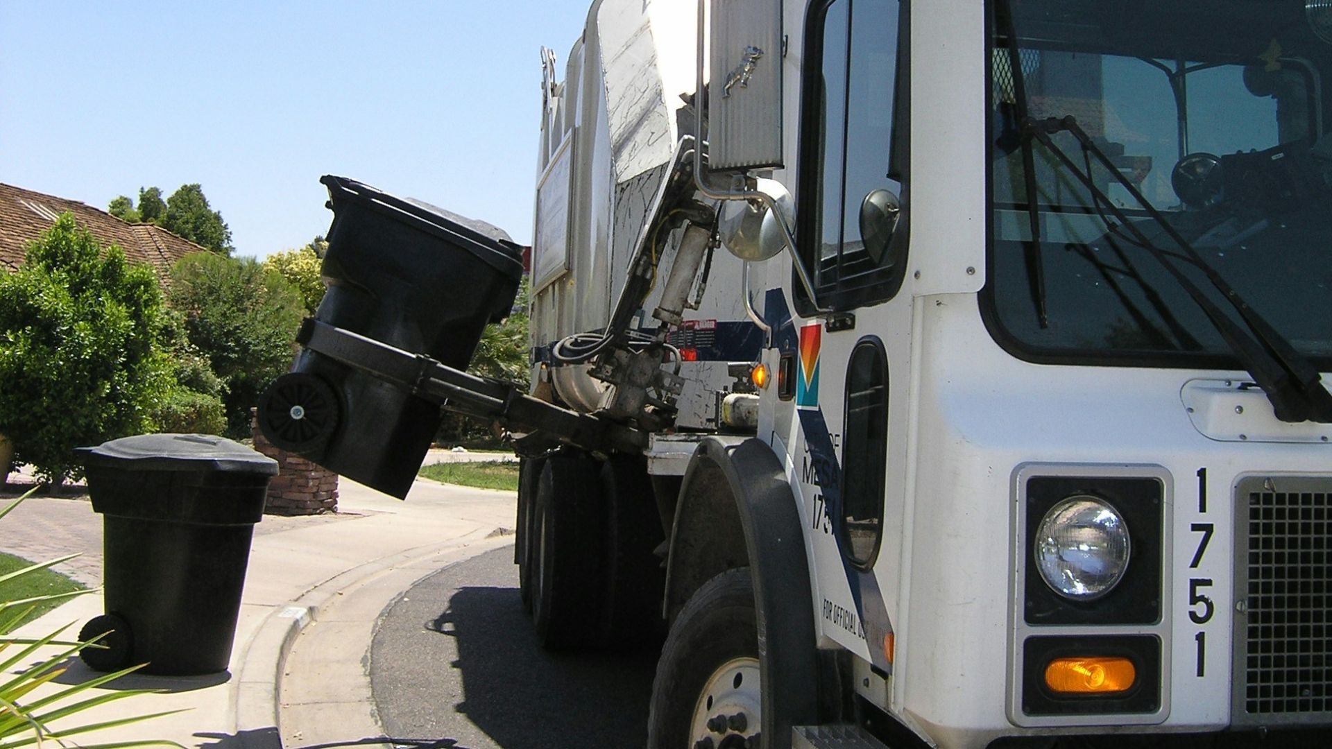 white recreatioal vehicle
