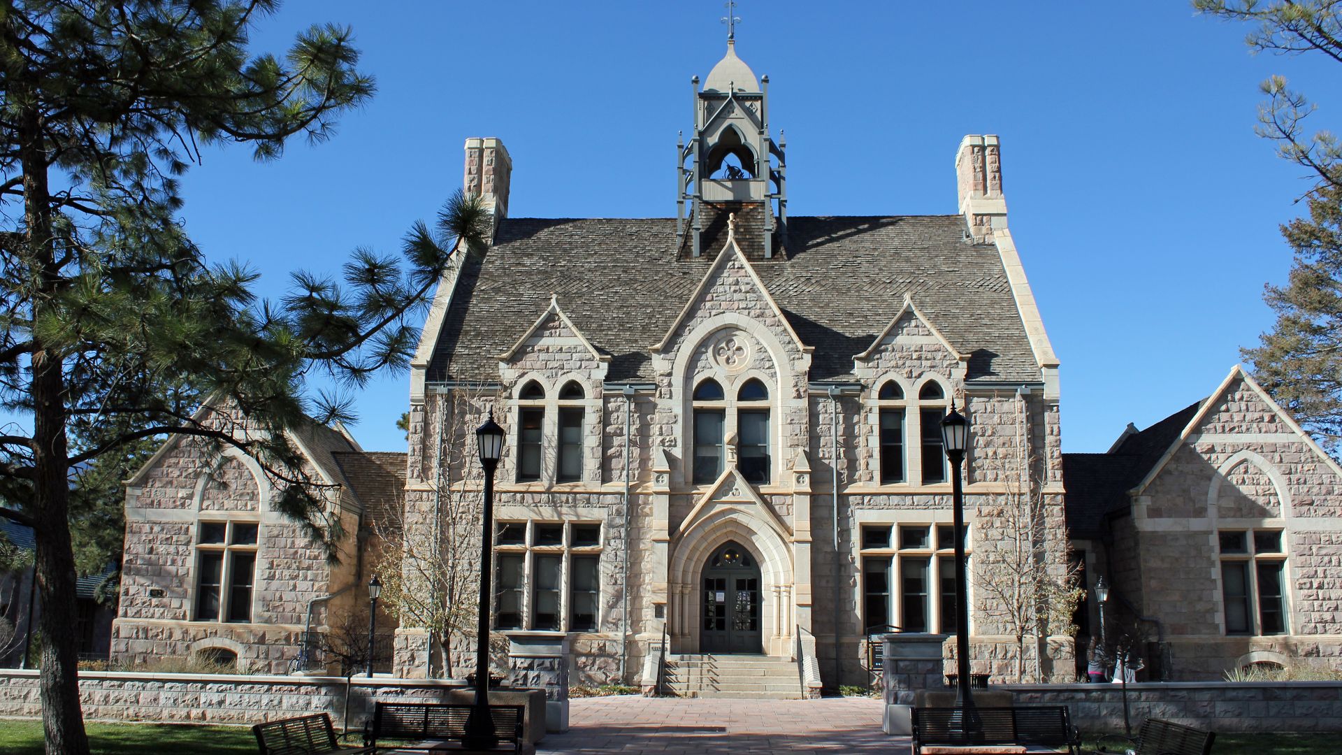 File:Cutler Hall.JPG