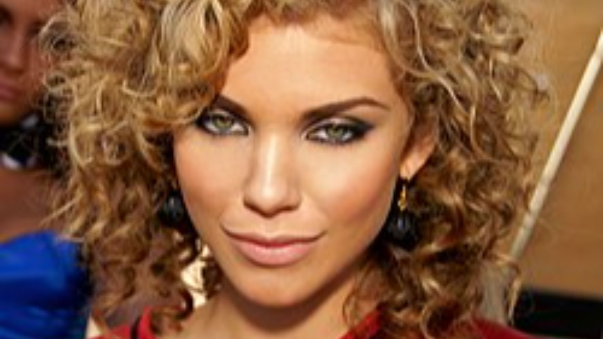 File:AnnaLynne McCord 2009.jpg - Wikimedia Commons
