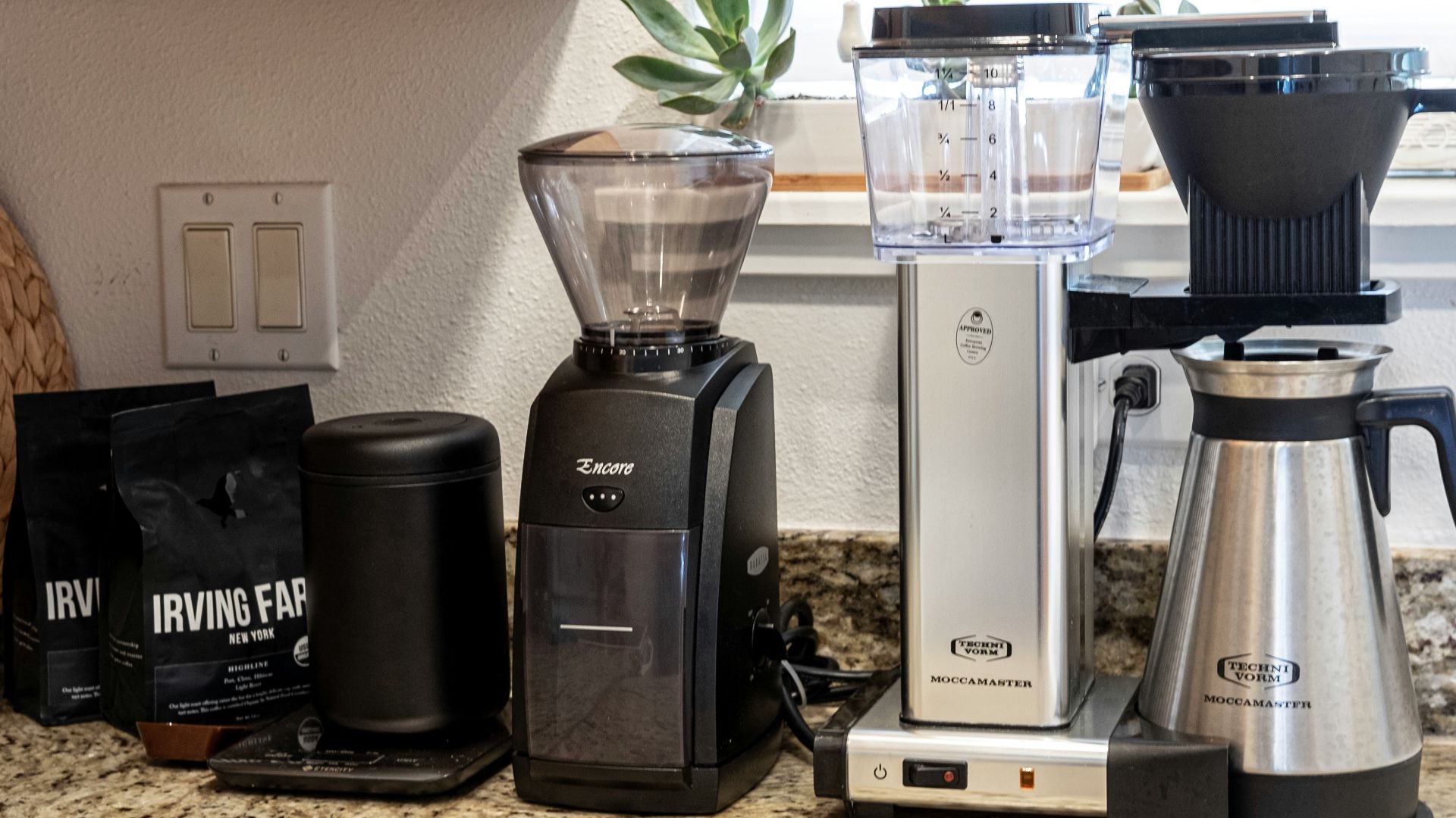 black and gray blender