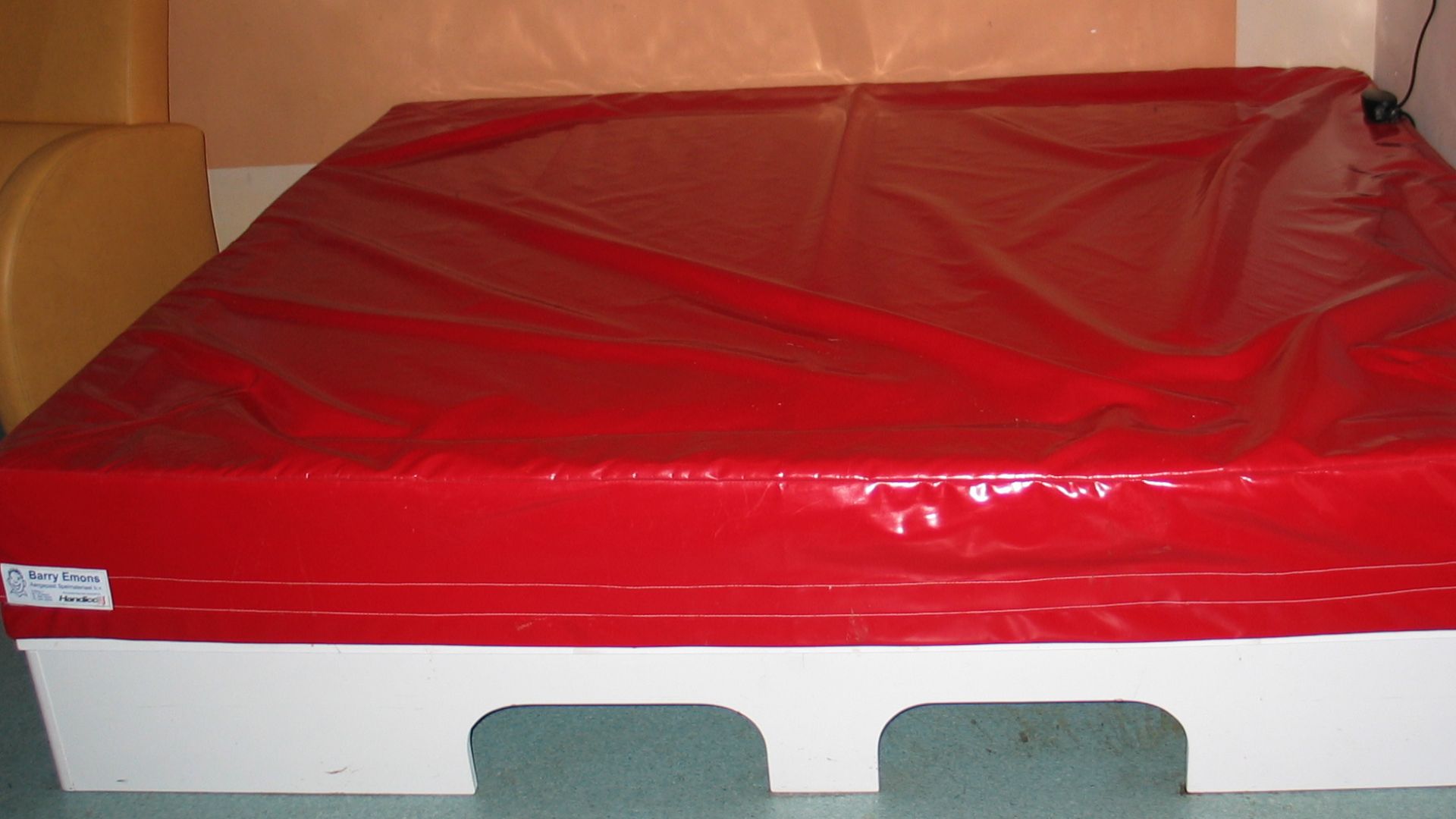 File:Waterbed.JPG